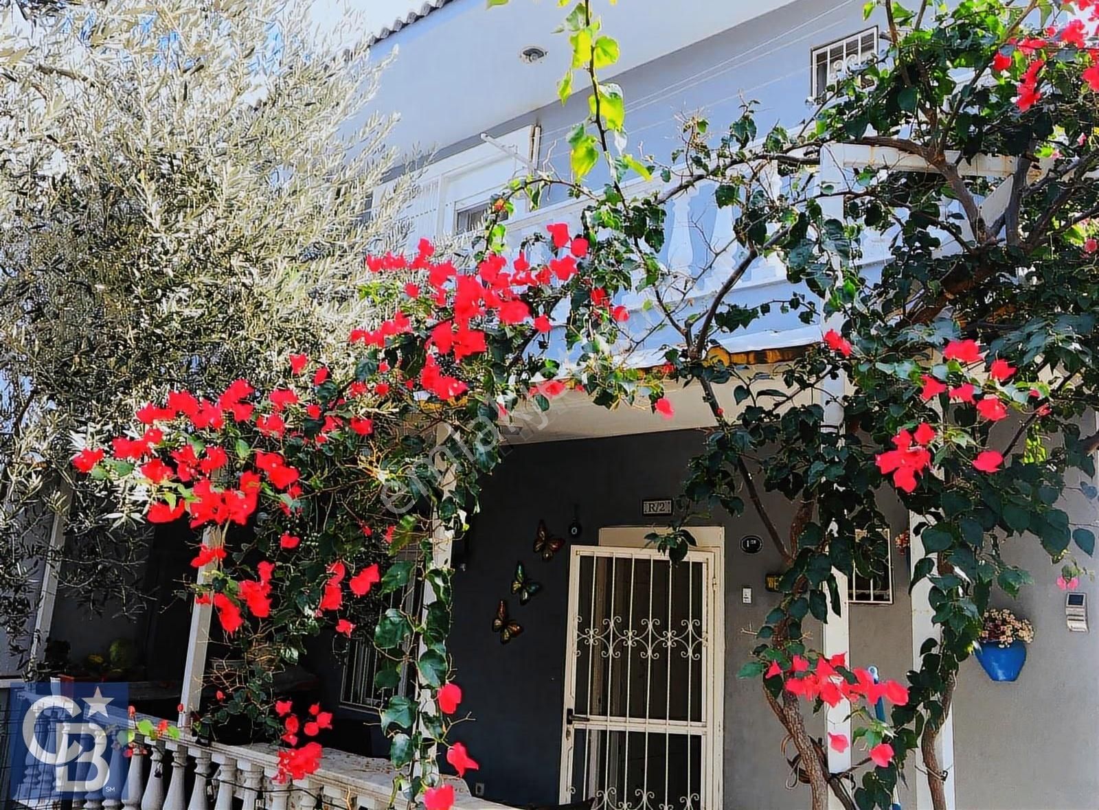 Aliağa Şakranda Site İçerisinde Satılık Havuzlu Villa - Görsel 15