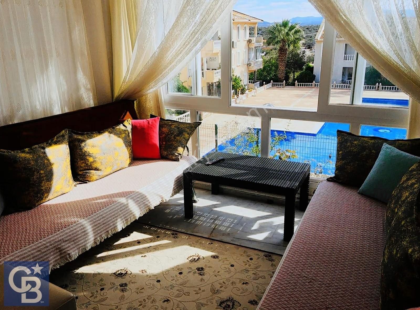 Aliağa Şakranda Site İçerisinde Satılık Havuzlu Villa - Görsel 3