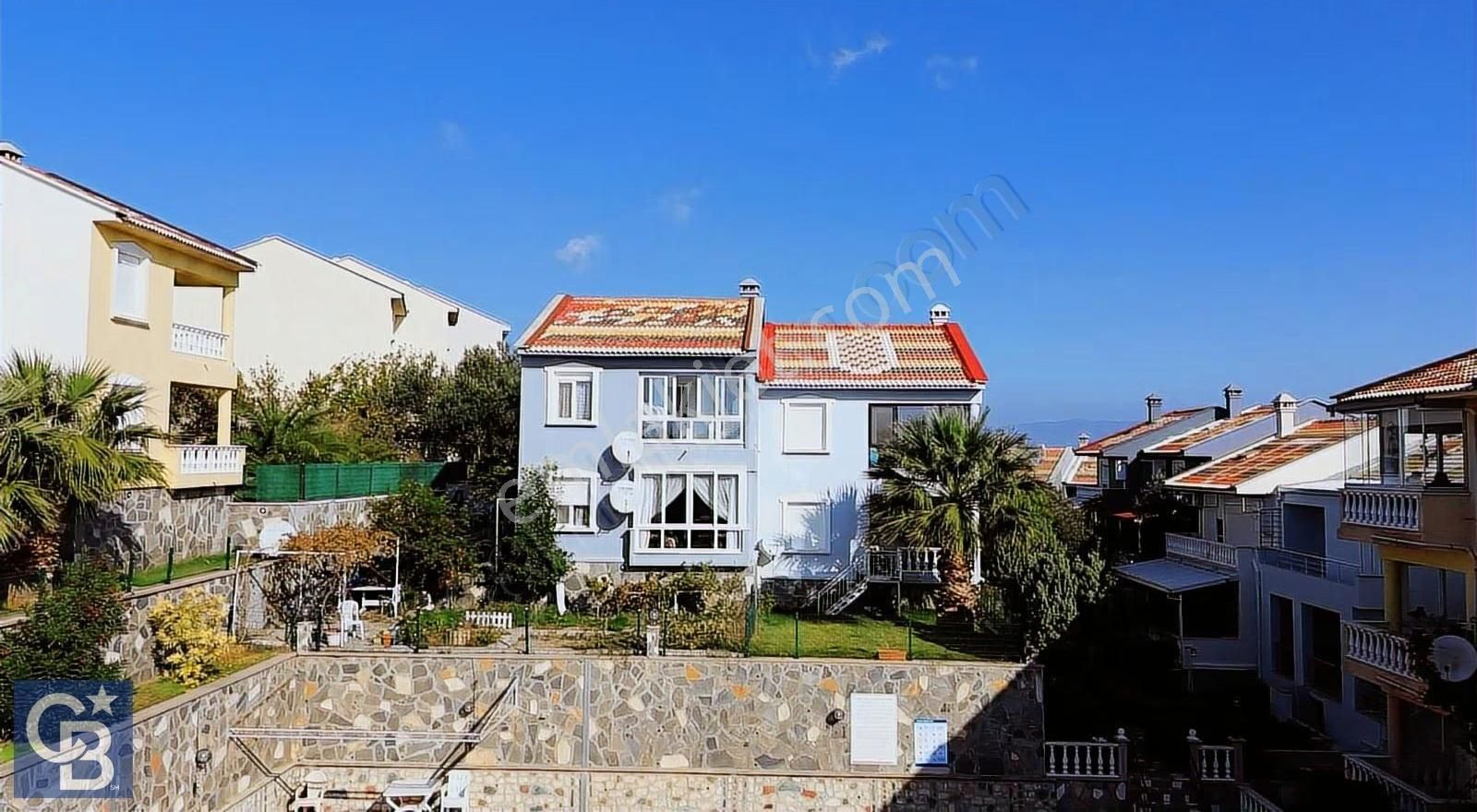 Aliağa Şakranda Site İçerisinde Satılık Havuzlu Villa - Görsel 14