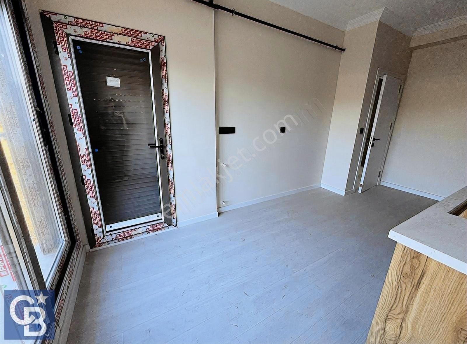 Havuzlu Sitede Çift Cephe Kapalı Mutfaklı 2+1 - Görsel 14