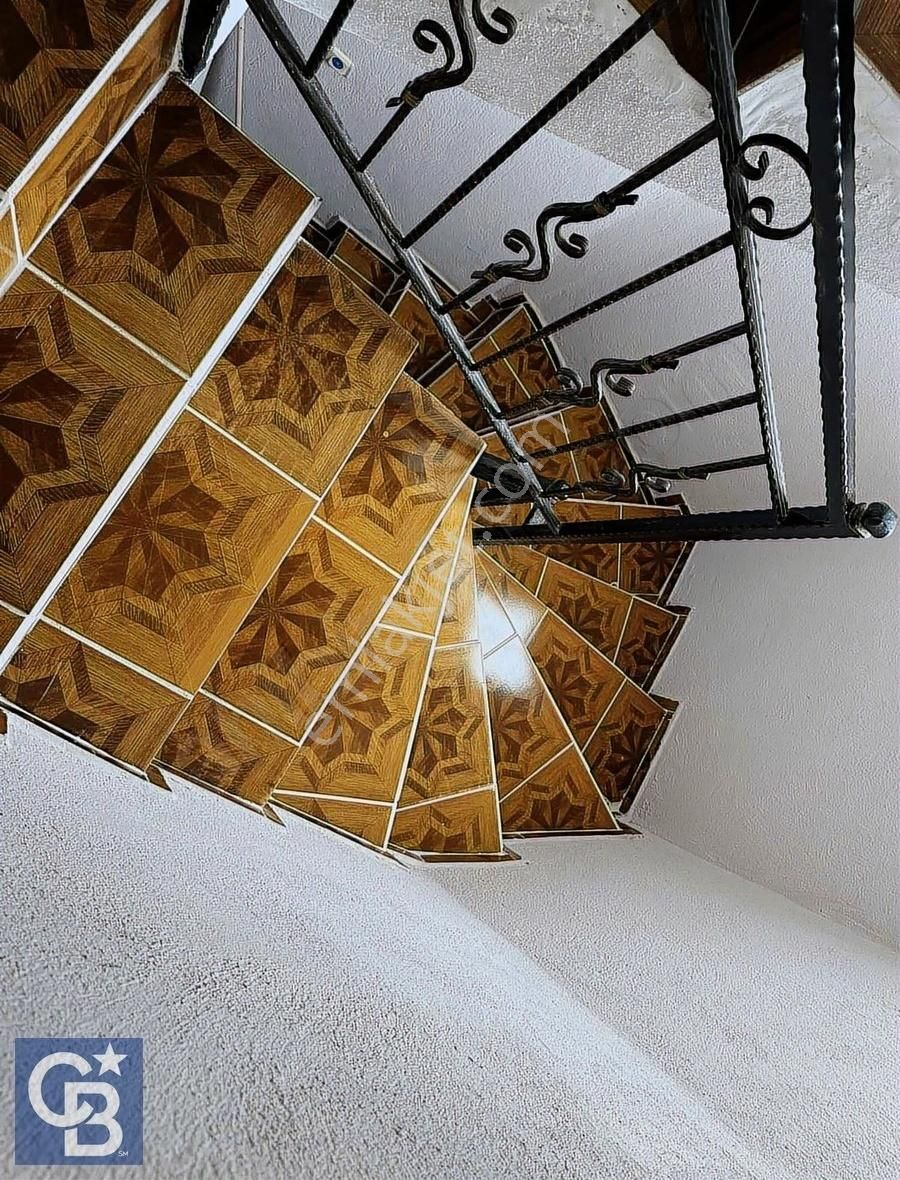 Muhteşem Bahçeli Şakran İncirlikte Tripleks Villa - Görsel 14