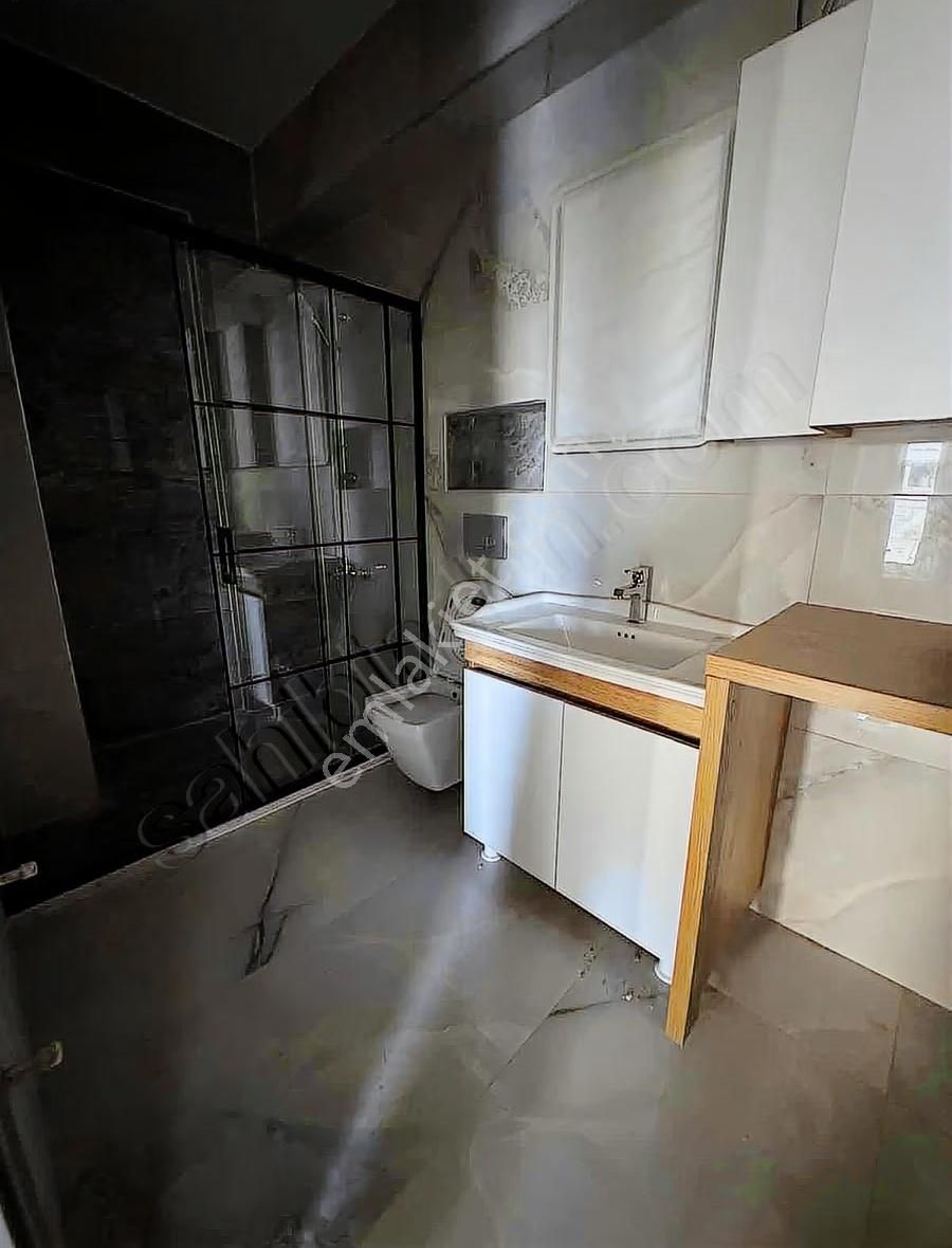 Canyurt Gayrimenkulden Yeni Foçada Deniz Manzaralı Villa - Görsel 12