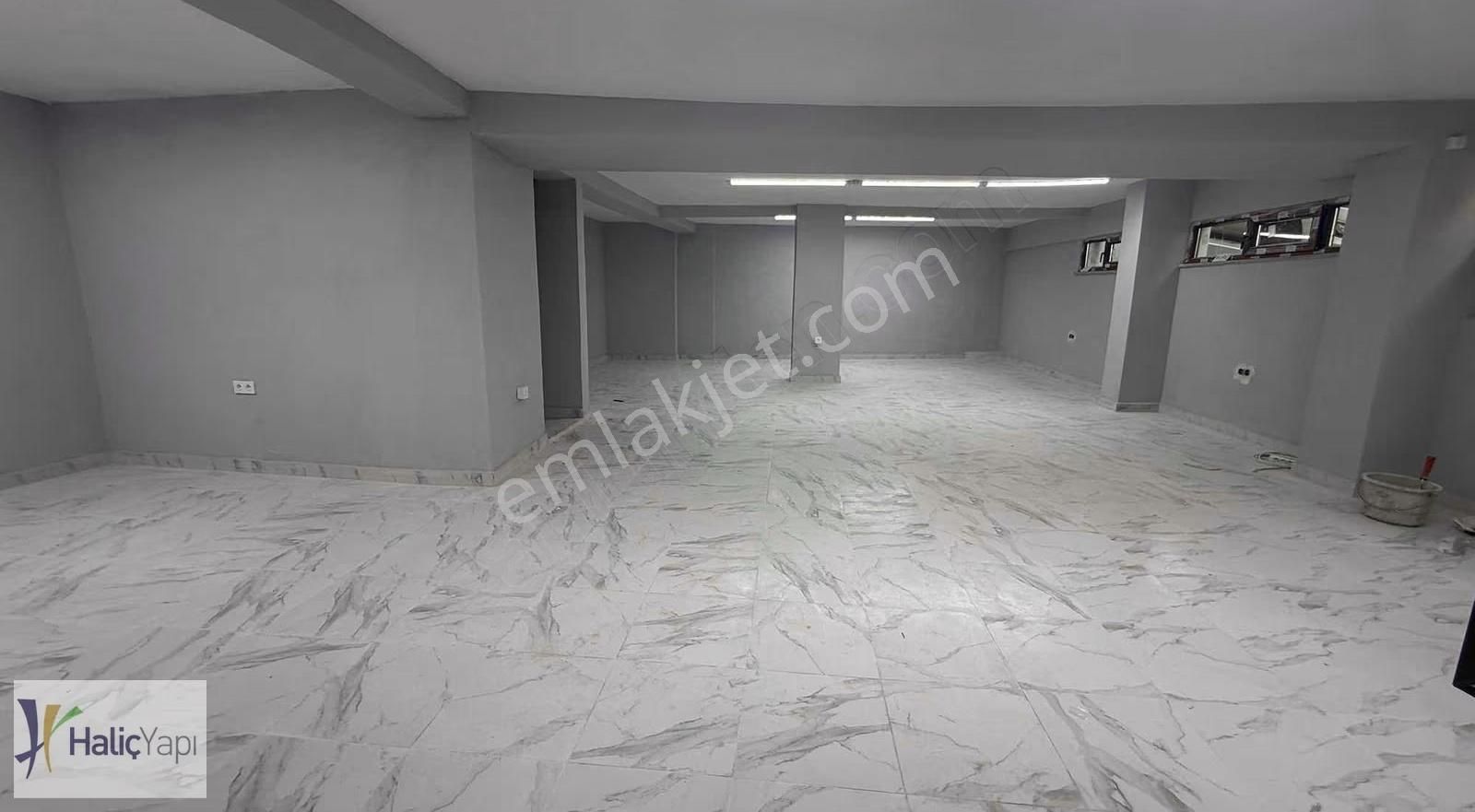 Gürselde Tempo Otel Yanı Giriş Masrafsız Kiralık Dükkan