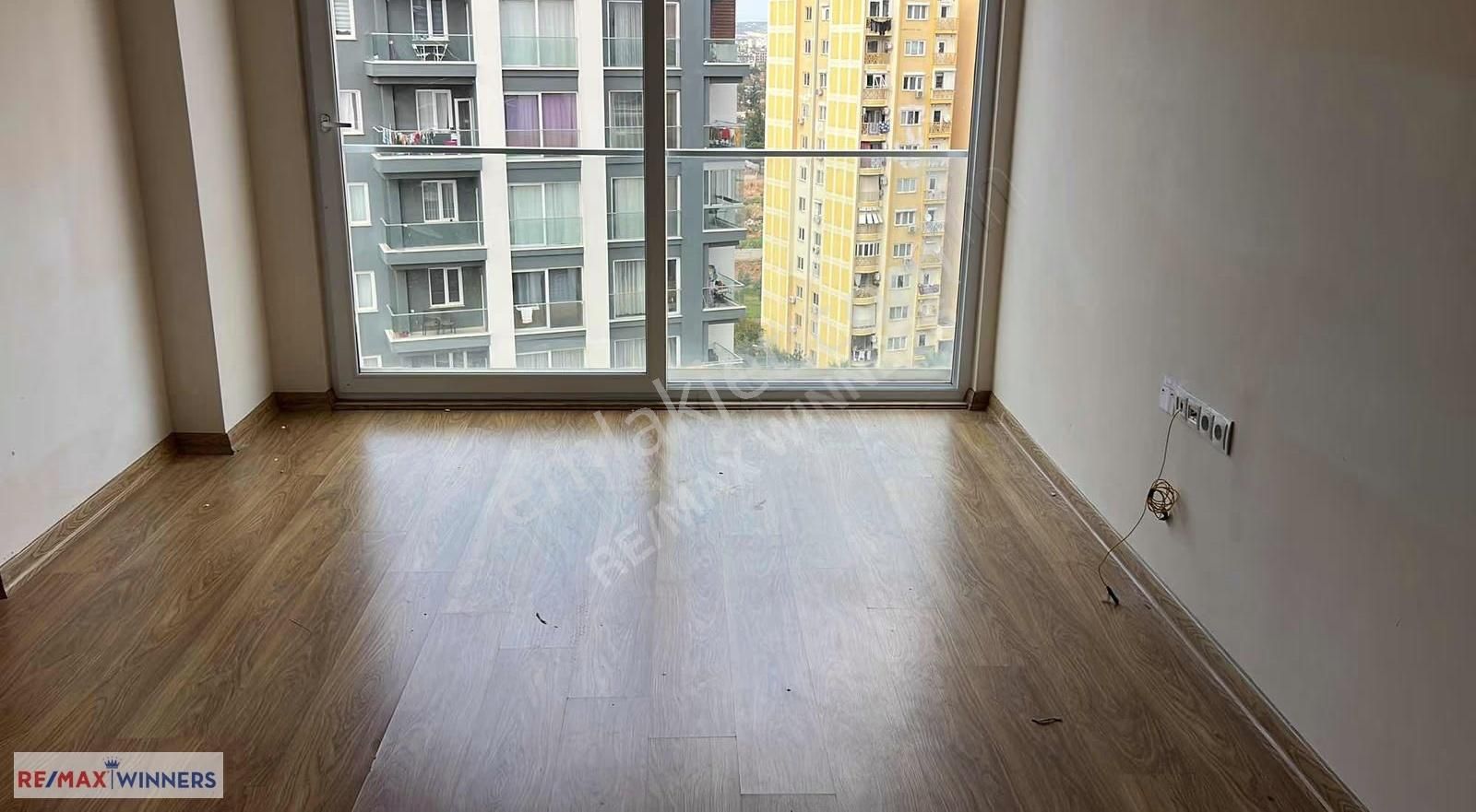 Ekpa 1207 Sitesinde Ara Kat Havuz Cepheli 1+1 - Görsel 5