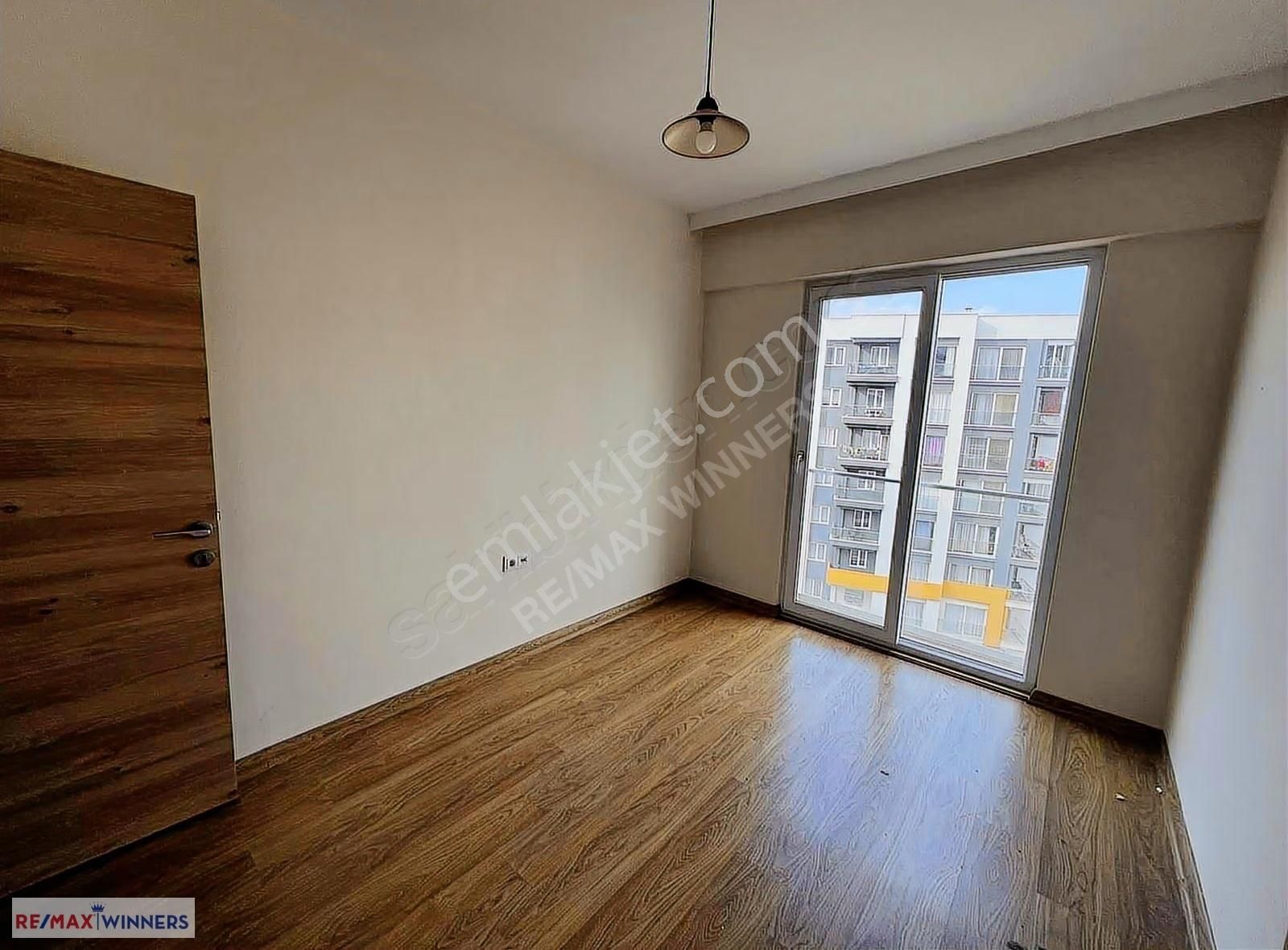 Ekpa 1207 Sitesinde Ara Kat Havuz Cepheli 1+1 - Görsel 15