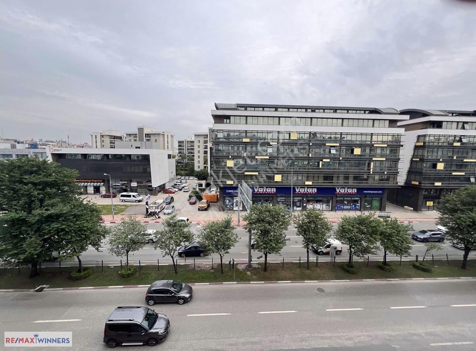 Mevlana Caddesinde 3+1 Ara Kat Kiralık - Görsel 10