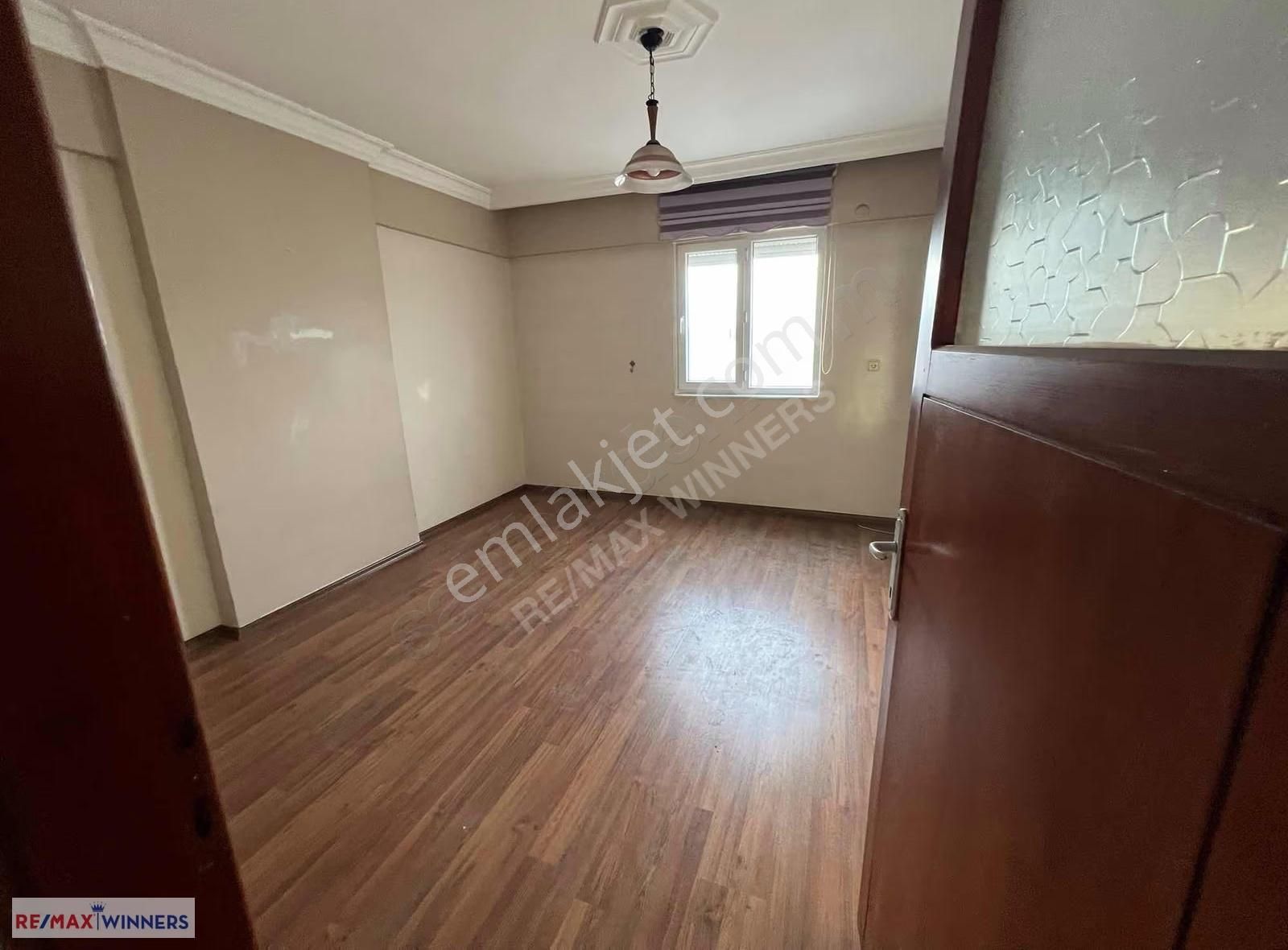 Mevlana Caddesinde 3+1 Ara Kat Kiralık - Görsel 45