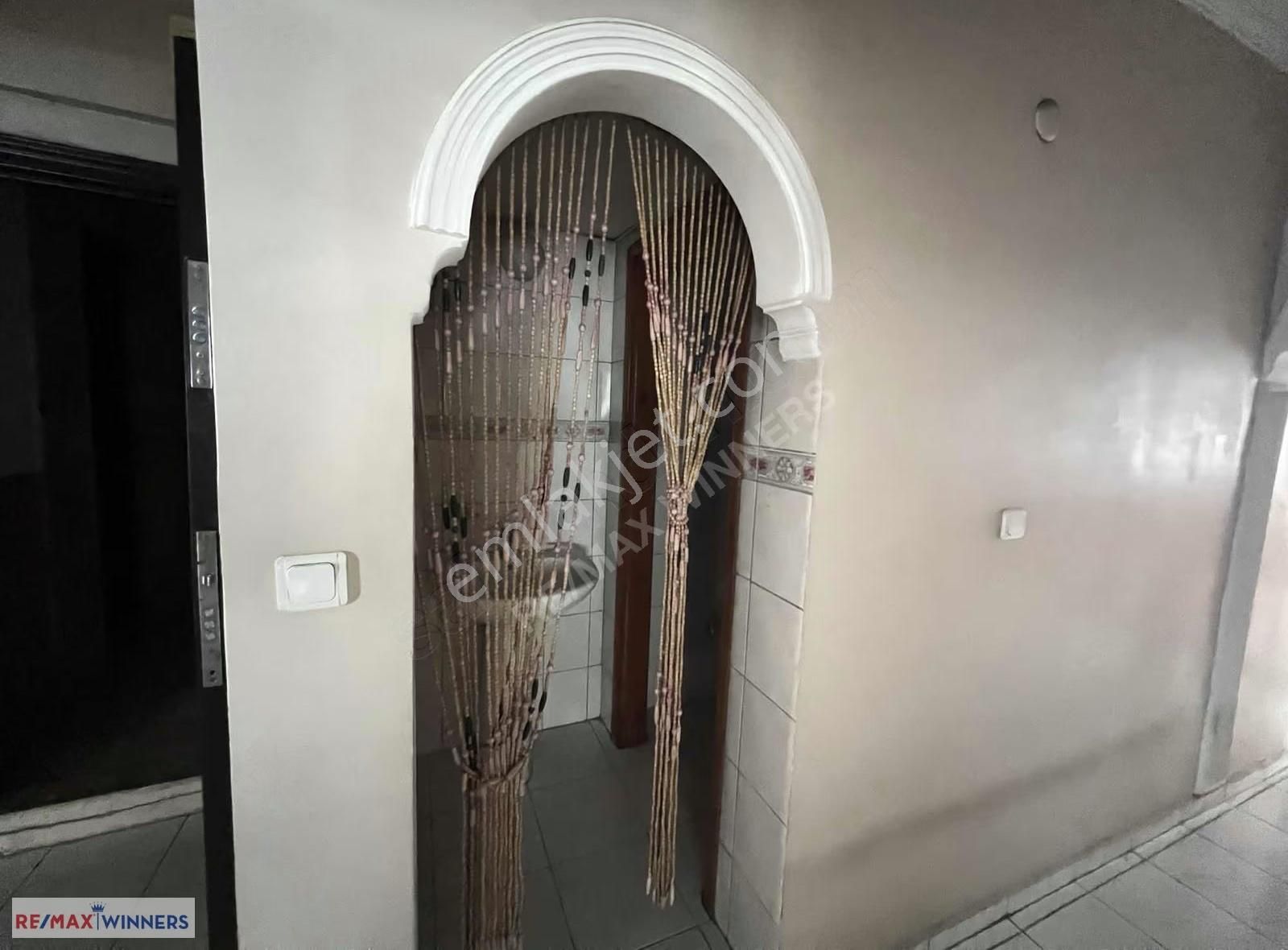 Mevlana Caddesinde 3+1 Ara Kat Kiralık - Görsel 4