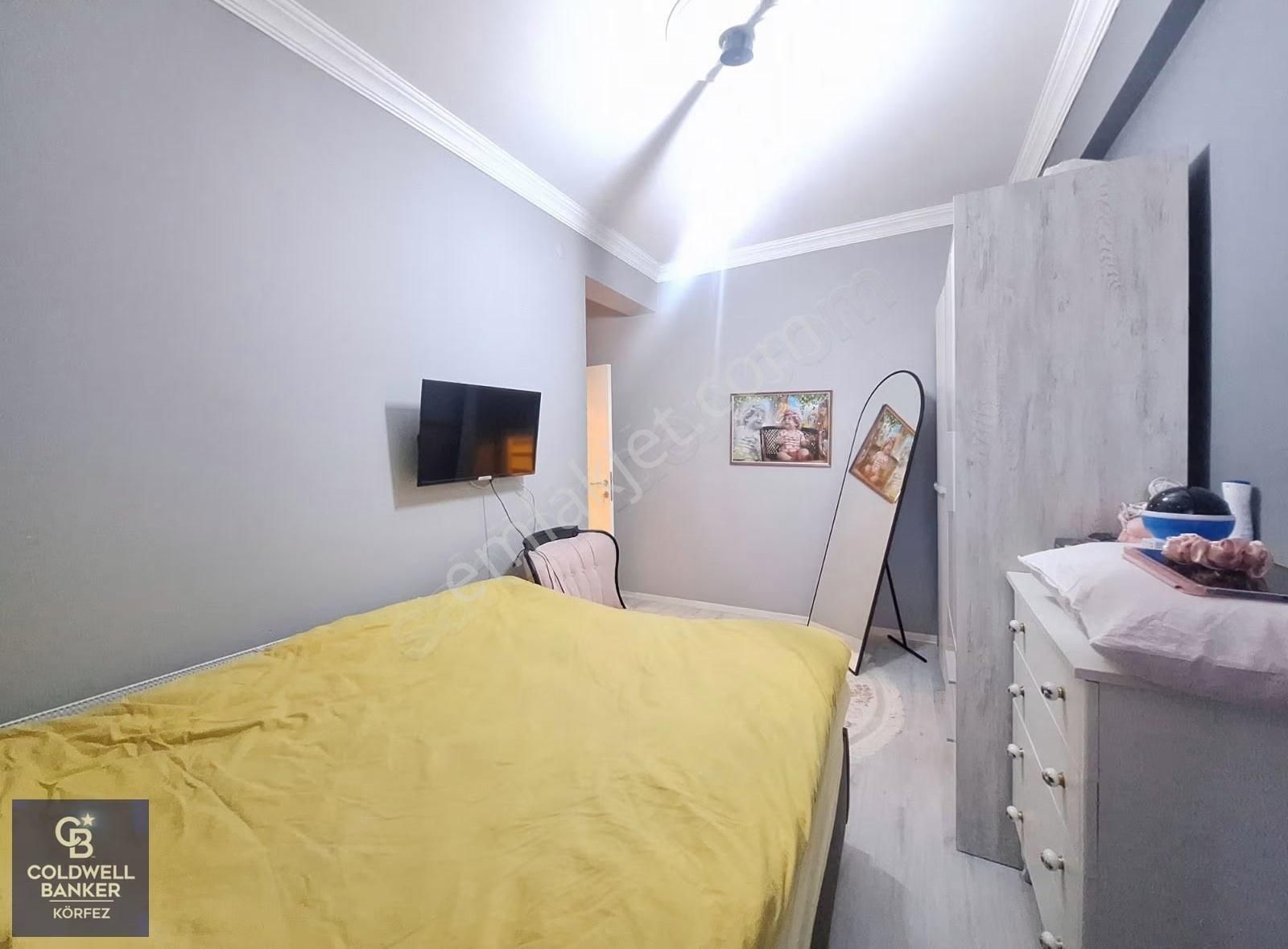 Edremit'te Muhteşem Manzaralı 168m² Net / 3+1 - Görsel 23