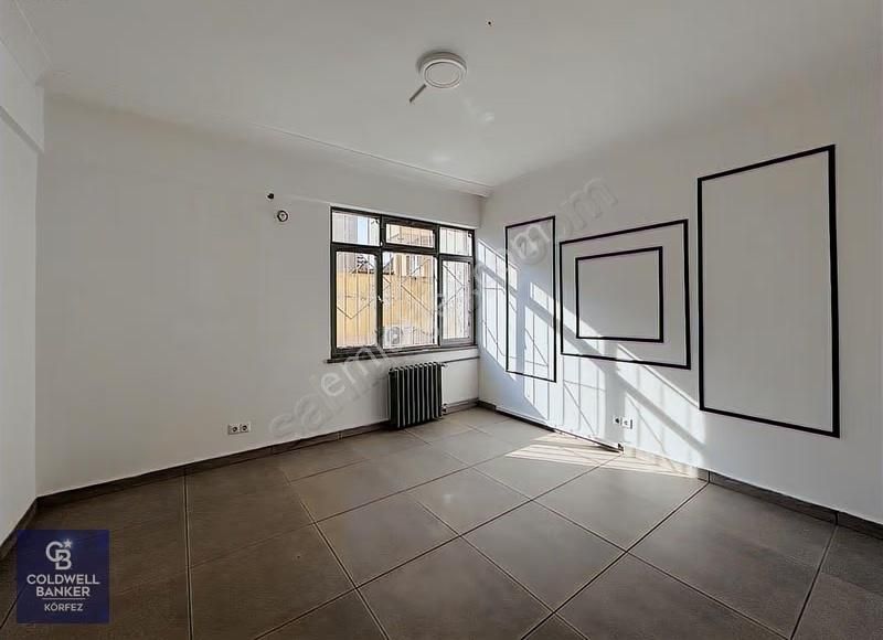 Edremit Çarşı Merkezde Kiralık Dükkan - Görsel 3