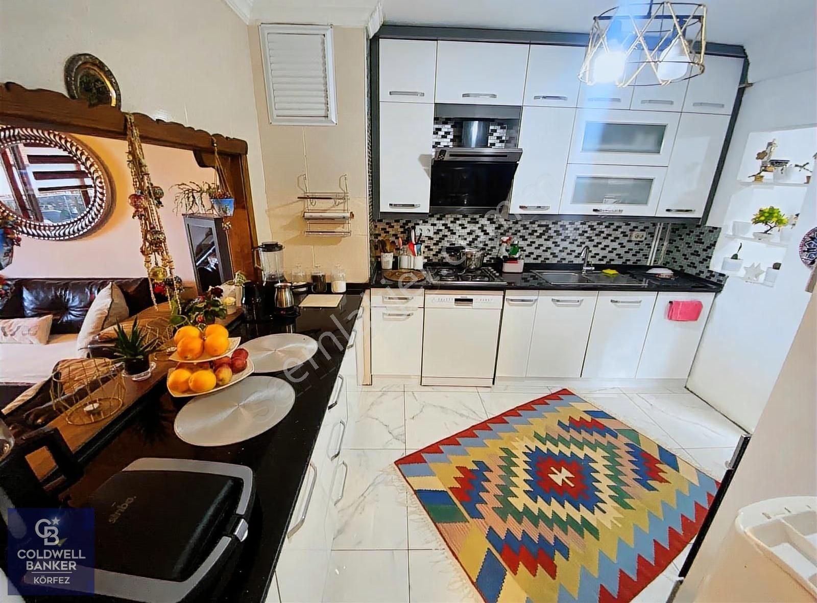 Mıhlı'da 6+1 Villa Denize 500 Mt, Isı Pompalı, Site İçinde - Görsel 2