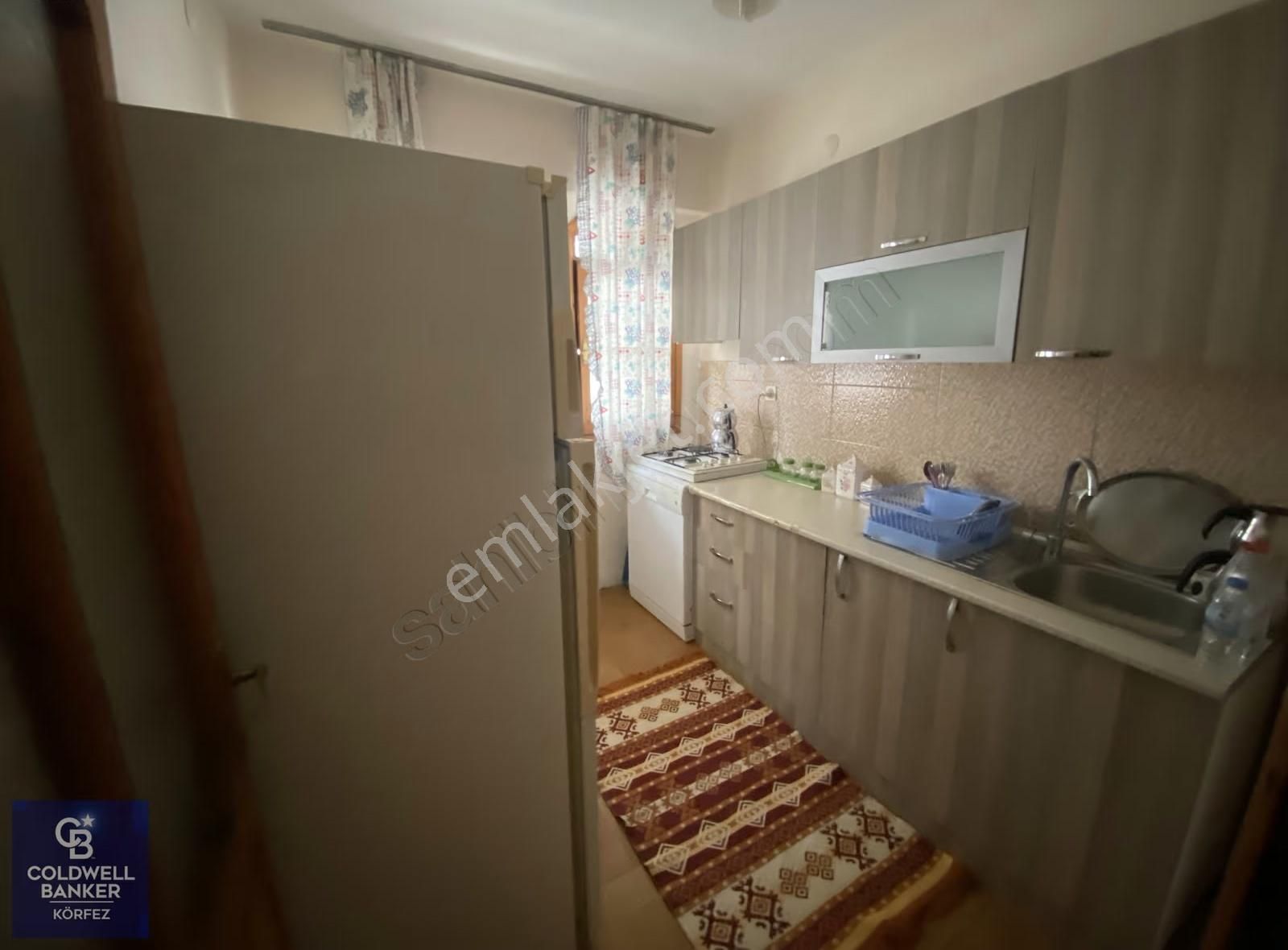 Akçay'da Kordona 300 Mt Eşyalı Ayrı Mutfaklı Ara Kat Daire - Görsel 10