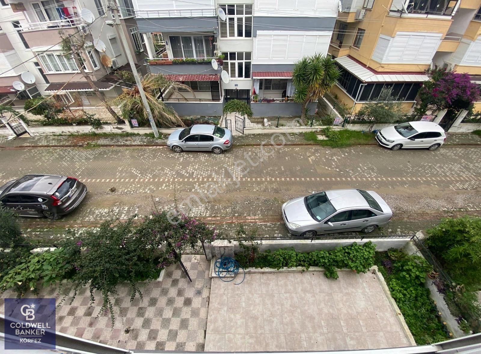 Akçay'da Kordona 300 Mt Eşyalı Ayrı Mutfaklı Ara Kat Daire - Görsel 8