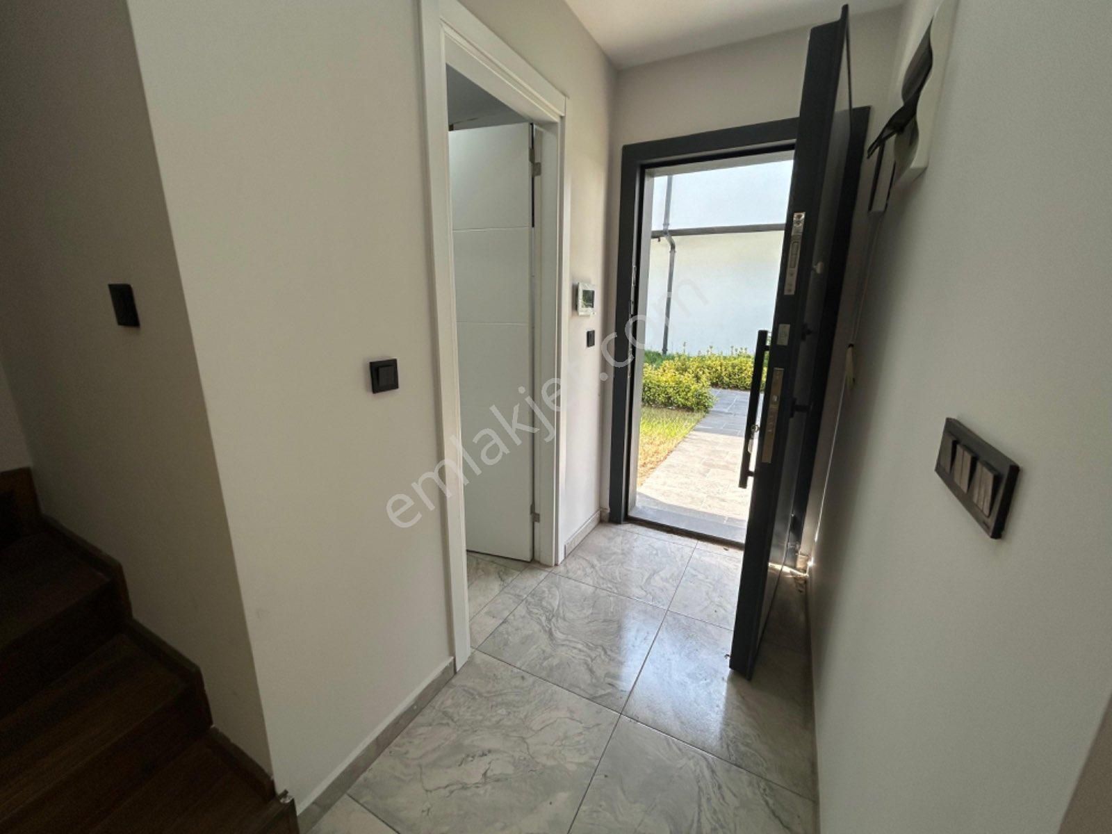 Çevik Yapı Emlaktan Satılık Lüx Villa - Görsel 16