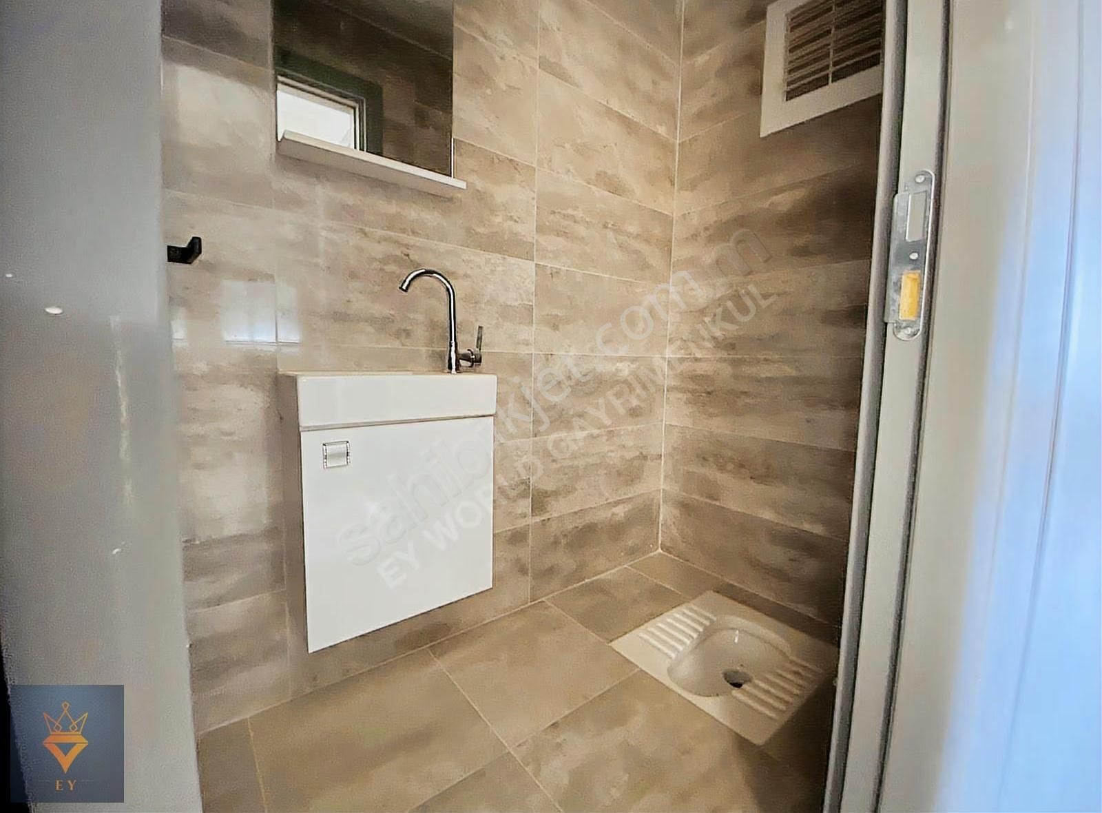 Varsak Demirel'de Tramvaya 1 Parslel 3+1 Katta Sıfır Daire - Görsel 4