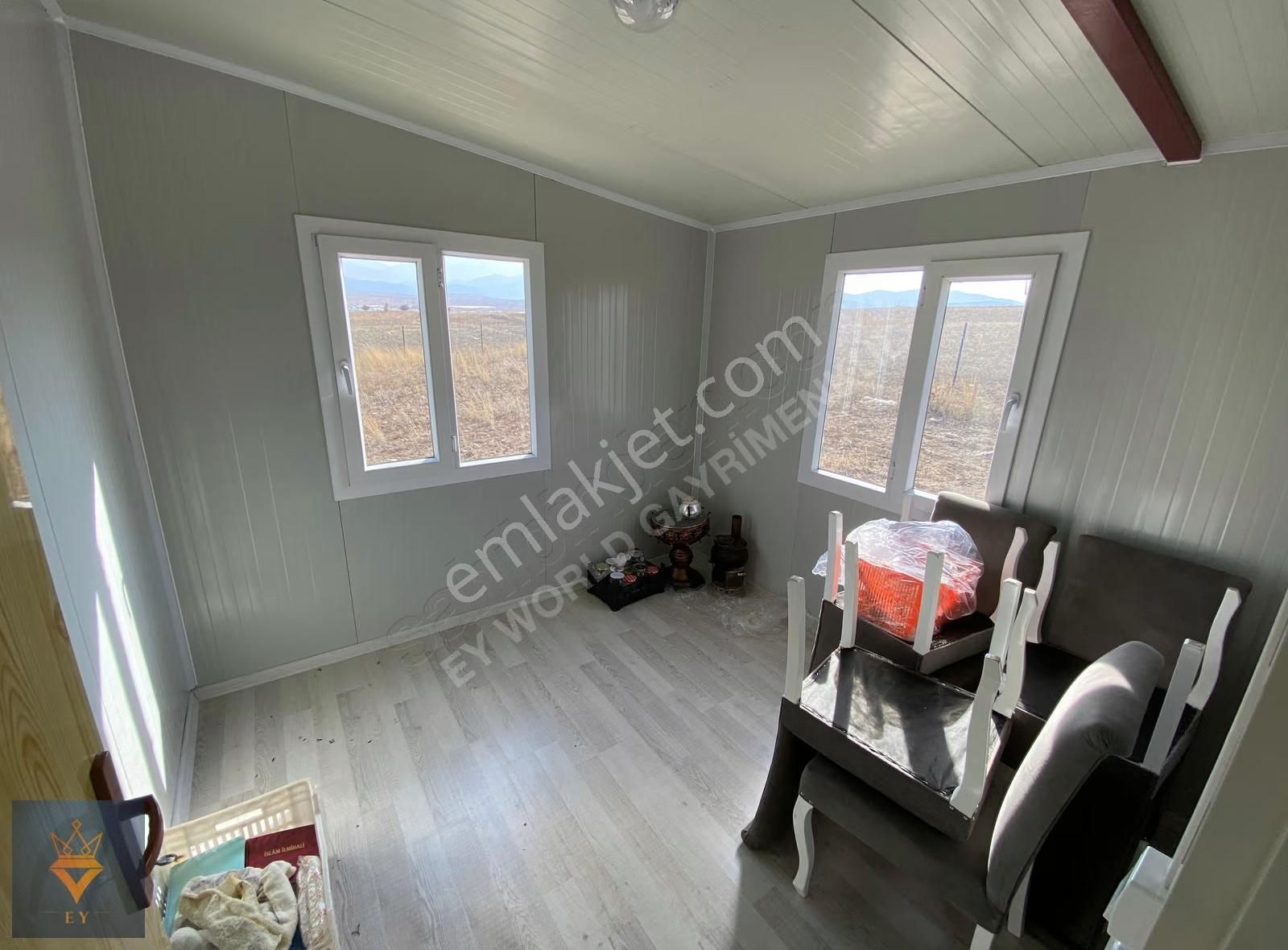 Elmalı Bozhüyük'de İçersinde Konteyner Olan Hobi Bahçesi - Görsel 3