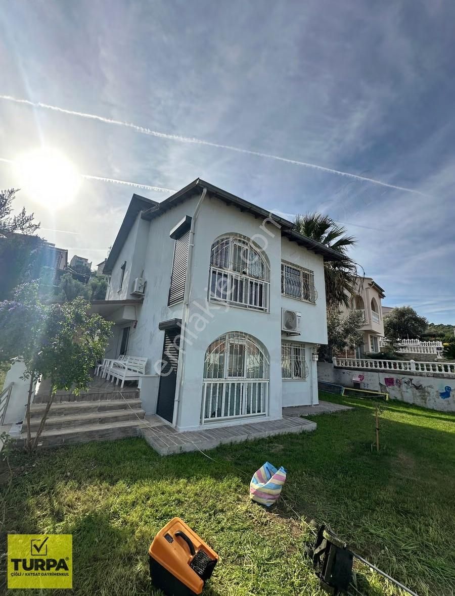 Yeni Foça 'da Deniz Manzaralı Müstakil Ev - Görsel 11