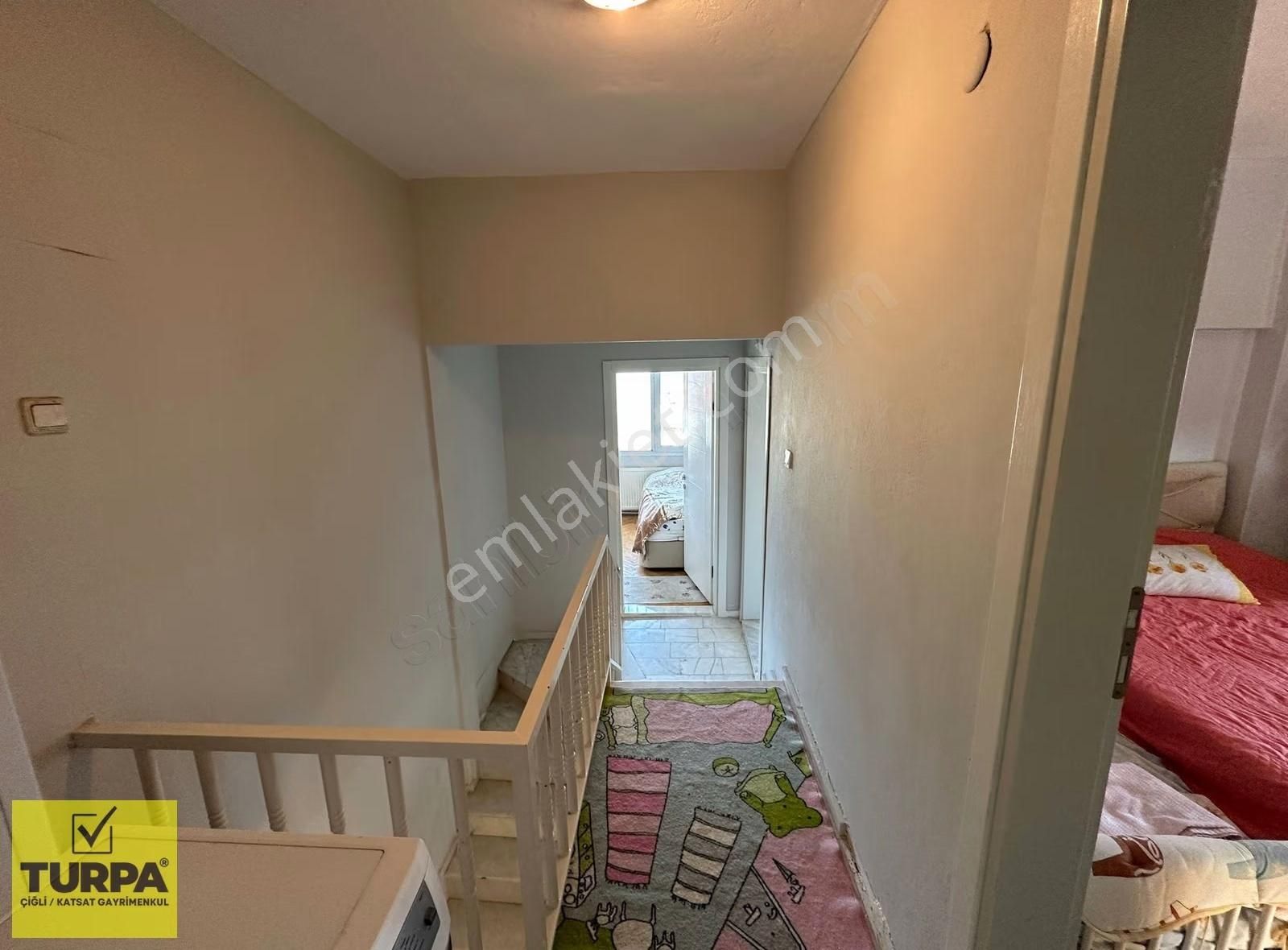 Yeni Foça 'da Deniz Manzaralı Müstakil Ev - Görsel 15