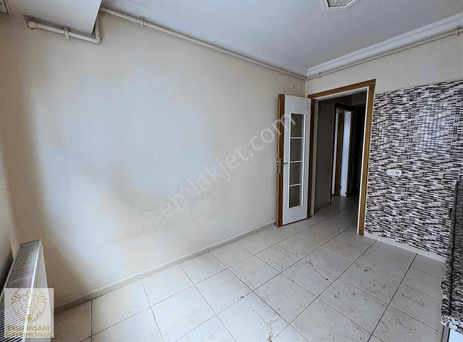 Ersü'den 3+1 Yeni Bina Doğalgazlı Otoparklı Asansörlü Arakat - Görsel 23