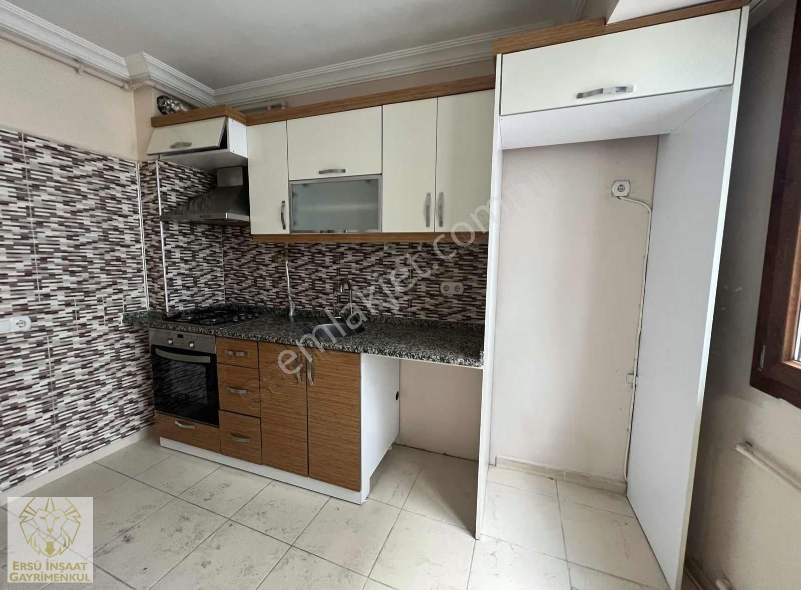 Ersü'den 3+1 Yeni Bina Doğalgazlı Otoparklı Asansörlü Arakat - Görsel 21