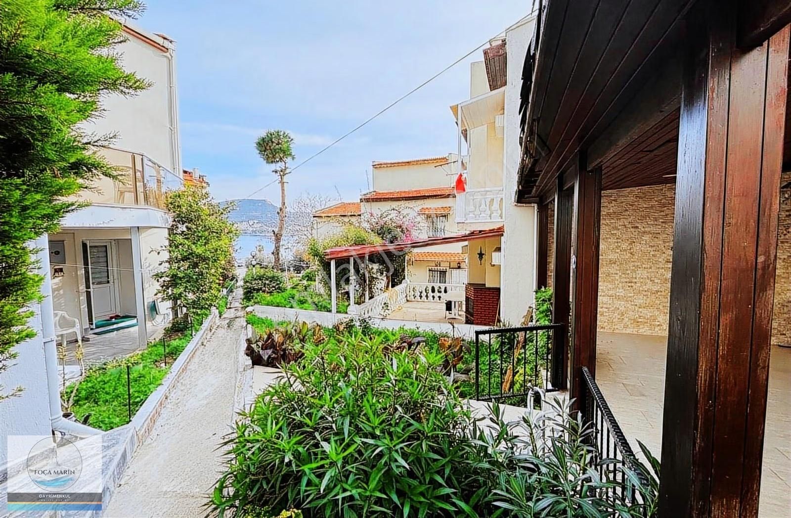 Yenifoça Burunucu'nda Denize 140 Mt Mesafede 4+1 Tripleks Villa - Görsel 10