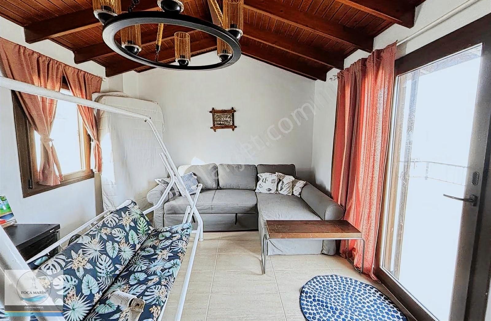 Yenifoça Burunucu'nda Denize 140 Mt Mesafede 4+1 Tripleks Villa - Görsel 3