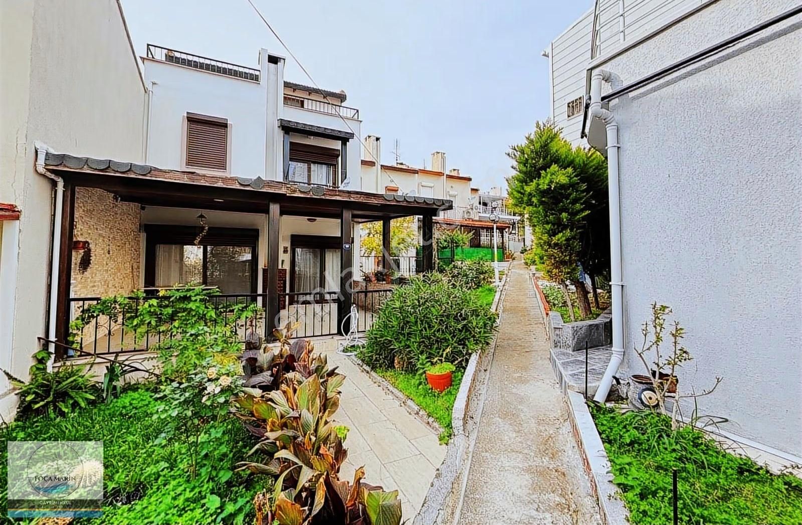 Yenifoça Burunucu'nda Denize 140 Mt Mesafede 4+1 Tripleks Villa - Görsel 19