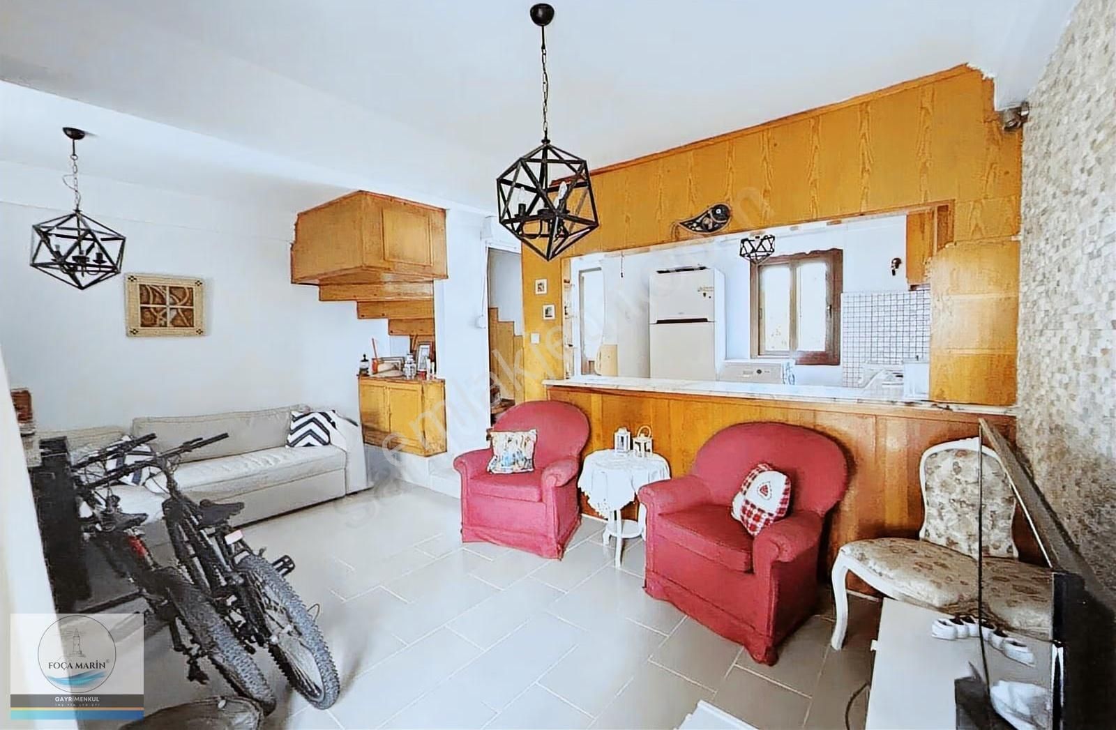 Yenifoça Burunucu'nda Denize 140 Mt Mesafede 4+1 Tripleks Villa - Görsel 31