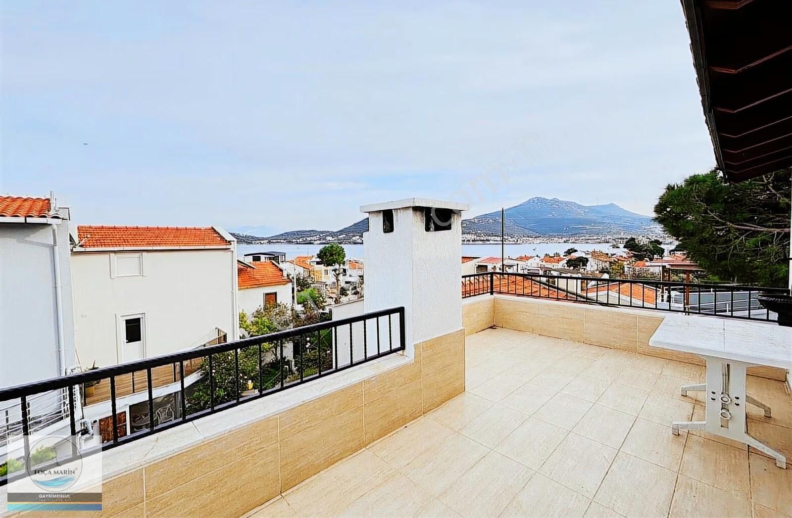 Yenifoça Burunucu'nda Denize 140 Mt Mesafede 4+1 Tripleks Villa - Görsel 25