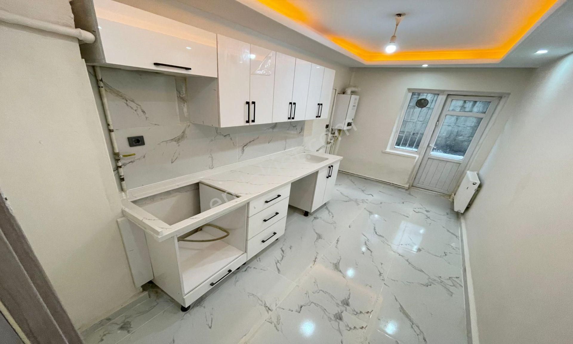 İncirli Mahallesi'nde Yapılı Masrafsız 3+1 Daire! - Görsel 2