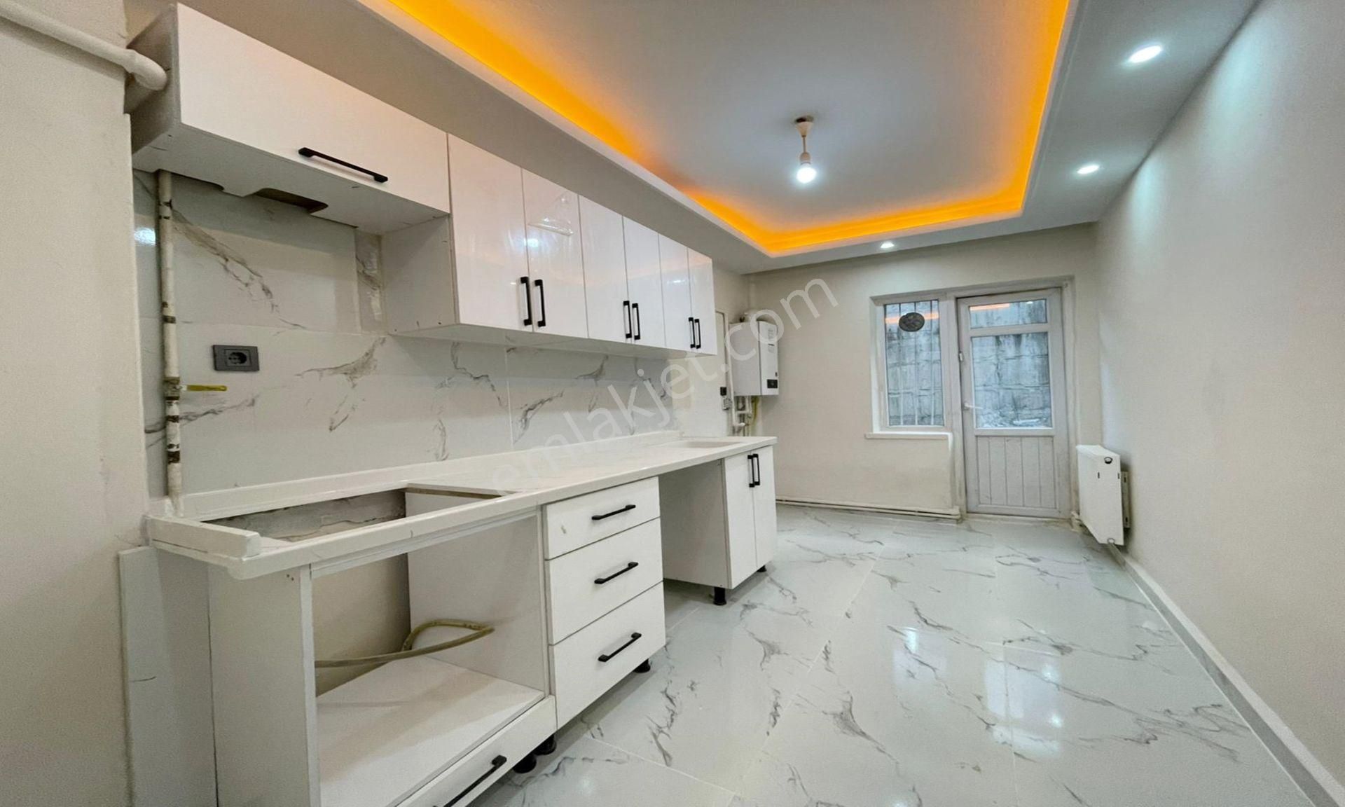 İncirli Mahallesi'nde Yapılı Masrafsız 3+1 Daire!