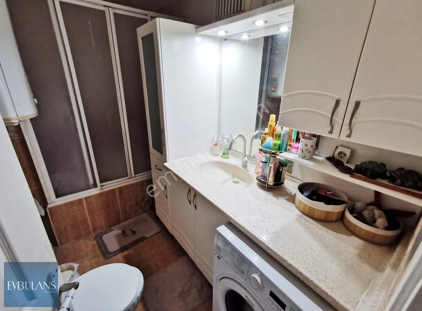 Aksoy Sahile Yürüme Mesafesinde Ara Kat Karanlık Odasız 3+1 - Görsel 8