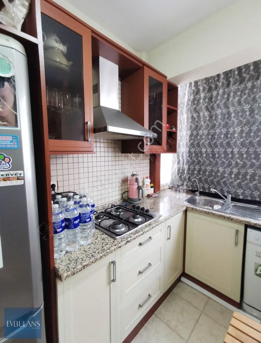 Aksoy Sahile Yürüme Mesafesinde Ara Kat Karanlık Odasız 3+1 - Görsel 2