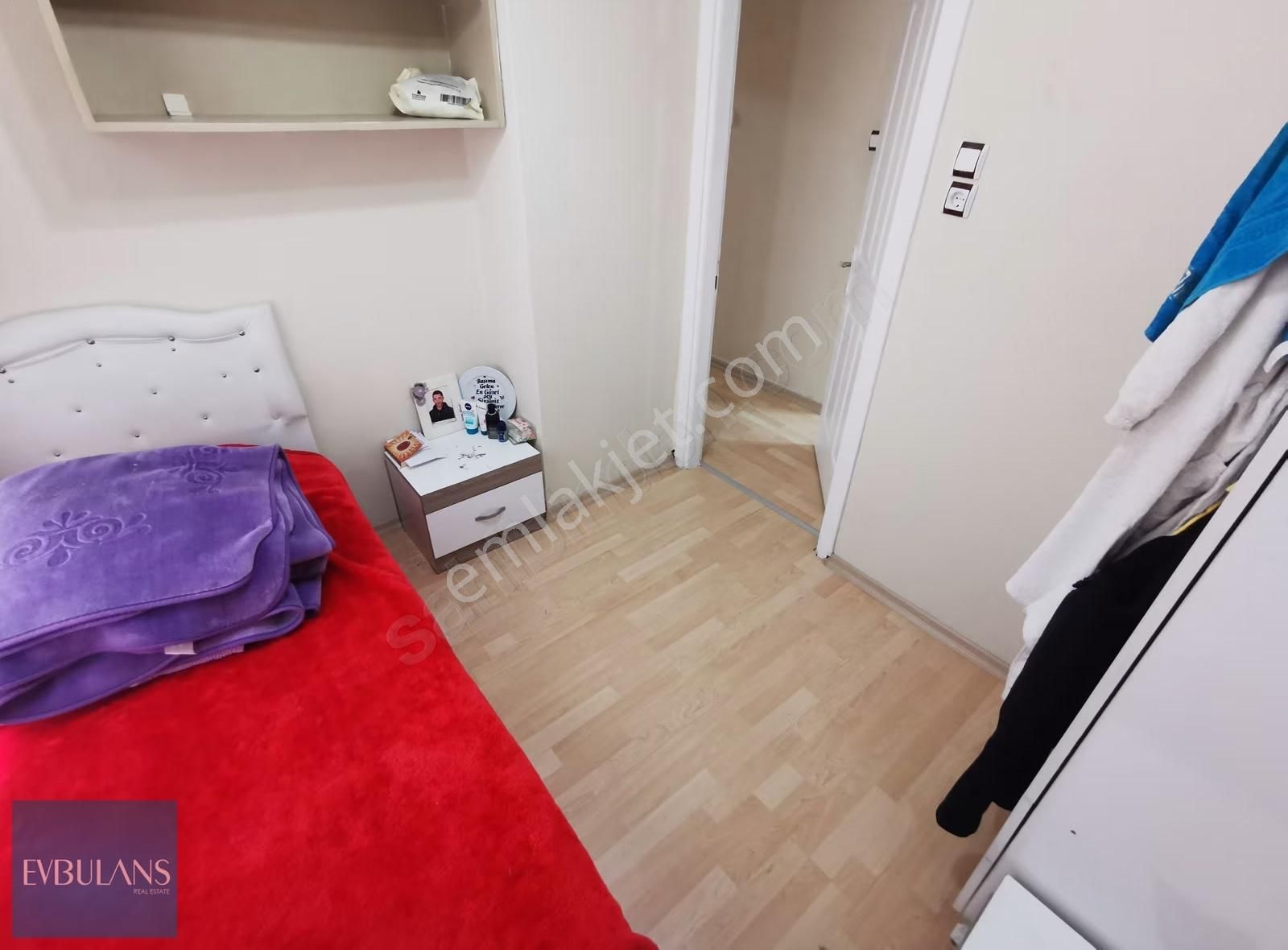 Aksoy Sahile Yürüme Mesafesinde Ara Kat Karanlık Odasız 3+1 - Görsel 13