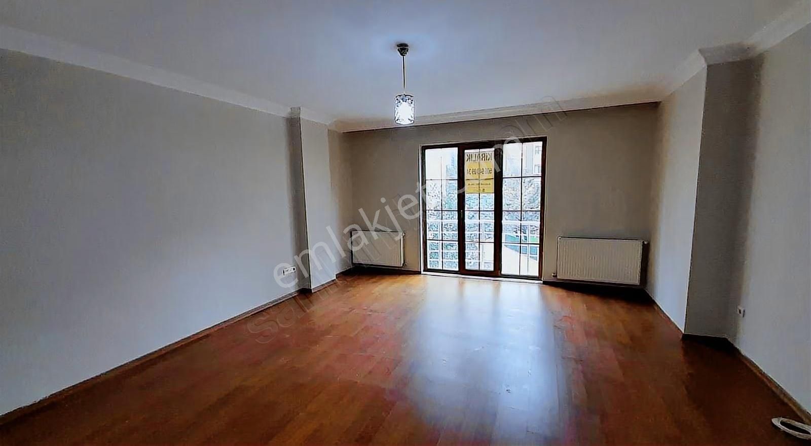 Ataşehir Yenişehir Mh. Az Katlı Genç Binada Balkonlu Ara Kat 3+1 - Görsel 5