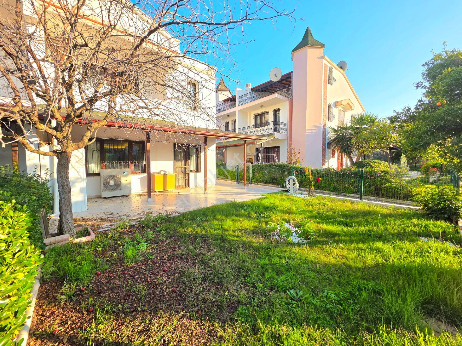 Denize Yakın Yolun Altı Masrafsız Satılık Villa - Görsel 9