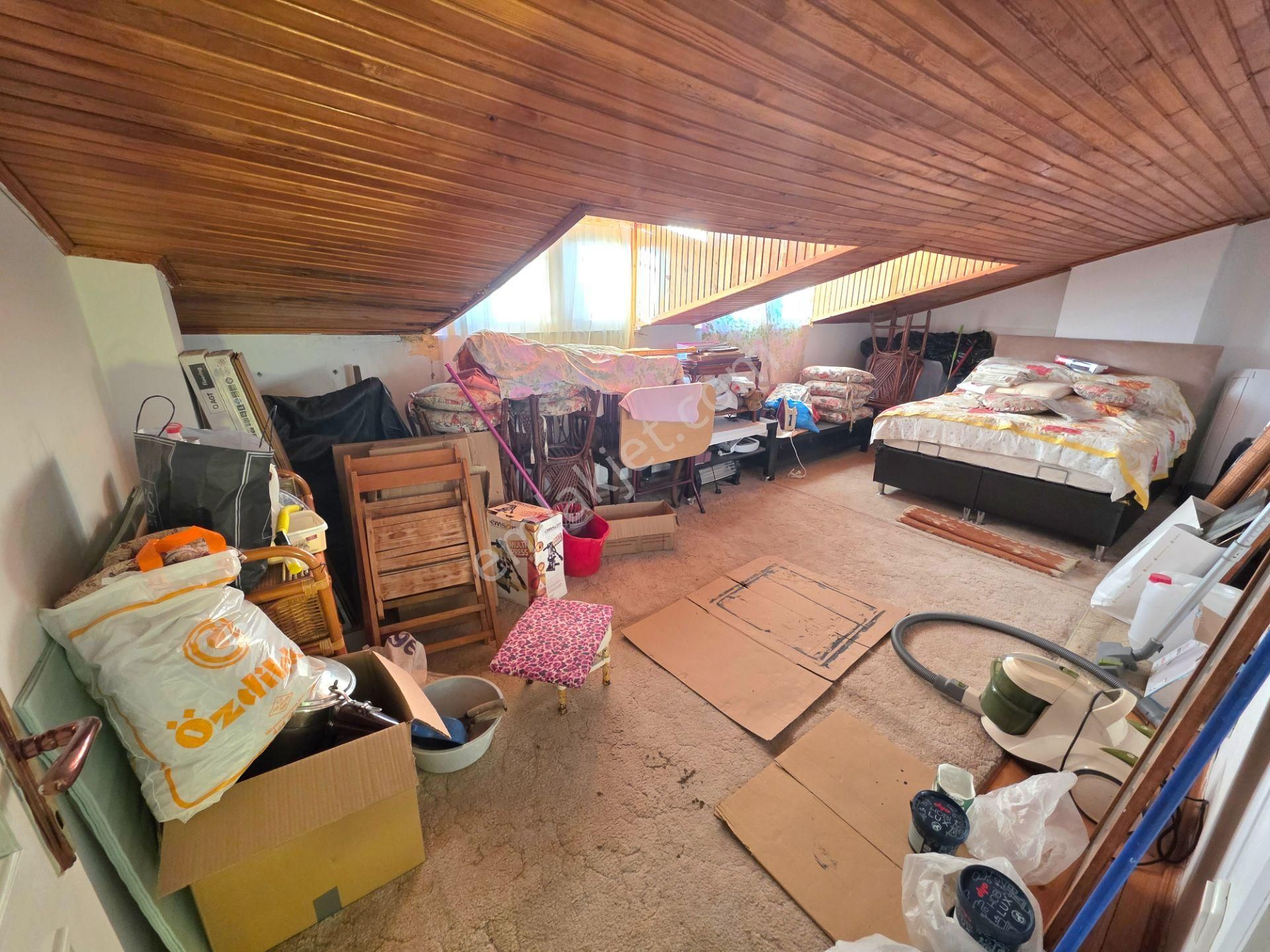 Denize Yakın Yolun Altı Masrafsız Satılık Villa - Görsel 34