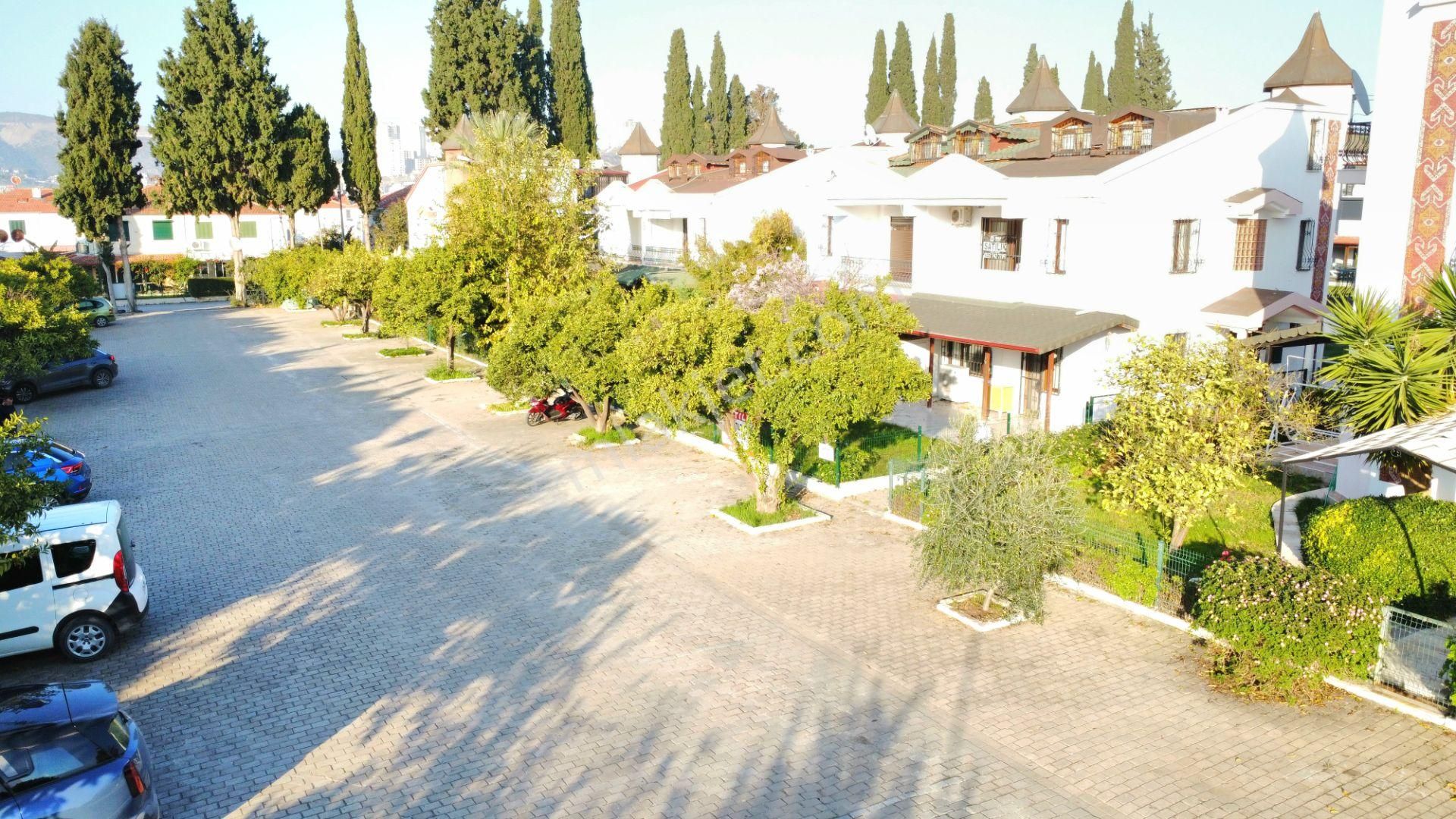 Denize Yakın Yolun Altı Masrafsız Satılık Villa - Görsel 6