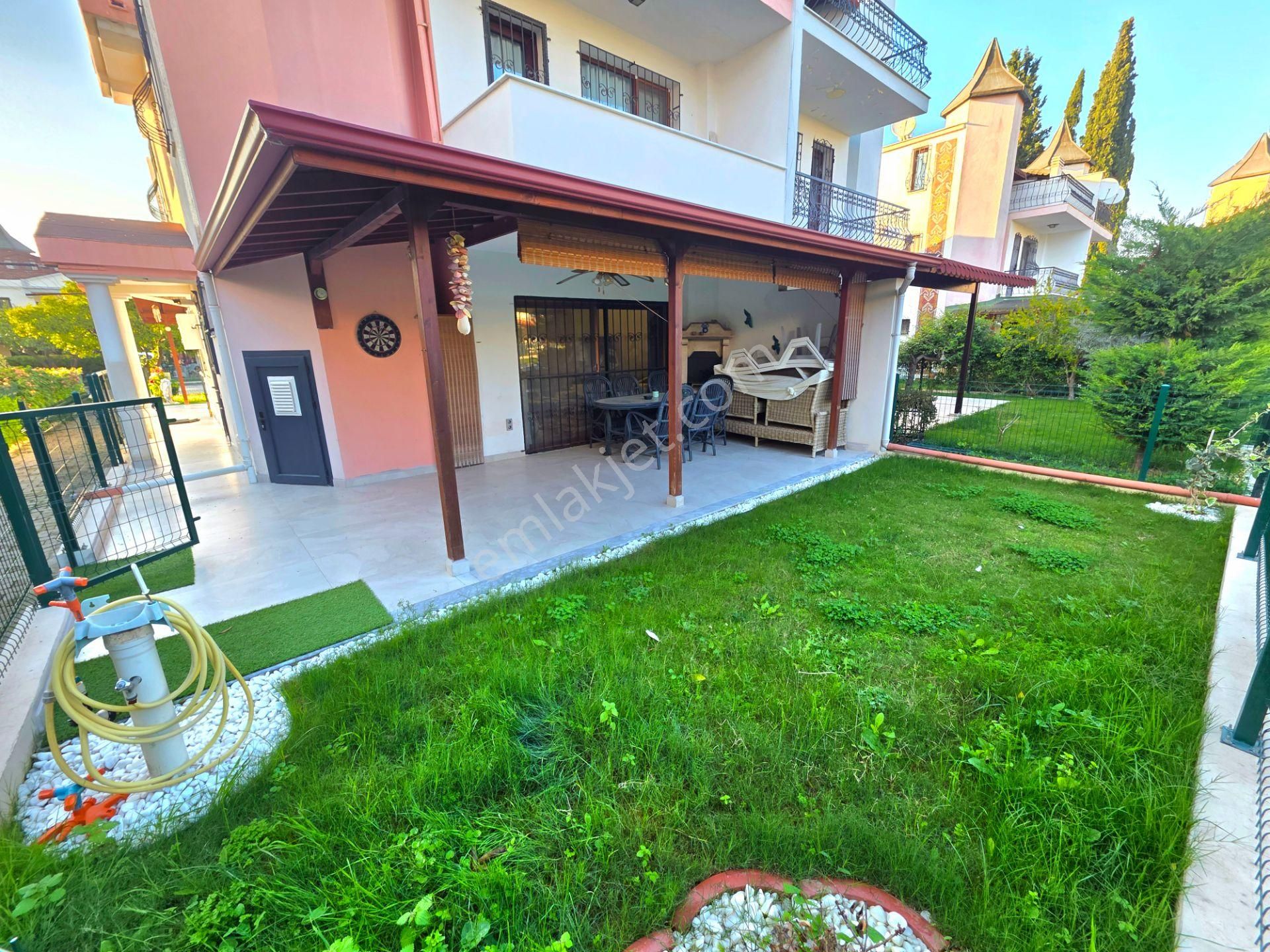 Denize Yakın Yolun Altı Masrafsız Satılık Villa - Görsel 15