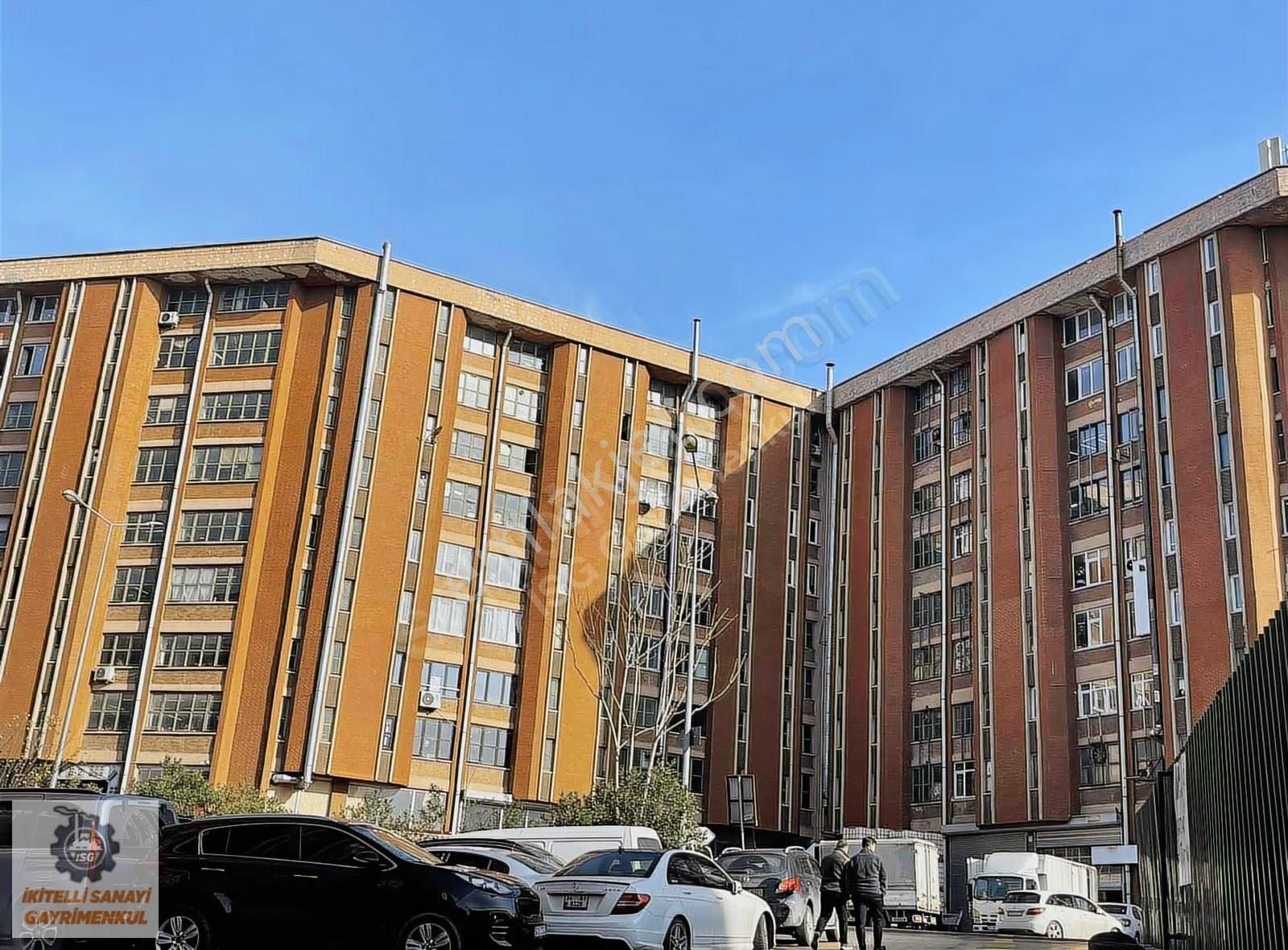 Aykosan Sanayi 2.kat Dış Cephe 150 M2 Satılık Dükkan