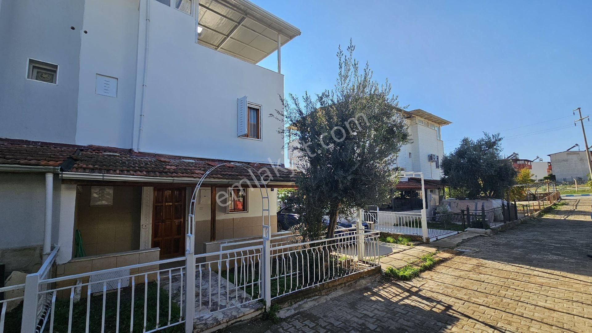 Didim Akbük'te Denize 150 Mt. 4+1 Bahçeli Villa - Görsel 4