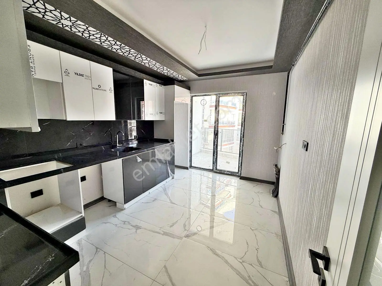 Etlik Şehir Has Ve Antarese 3 Km Acil Satılık Sıfır 3+1 Daireler