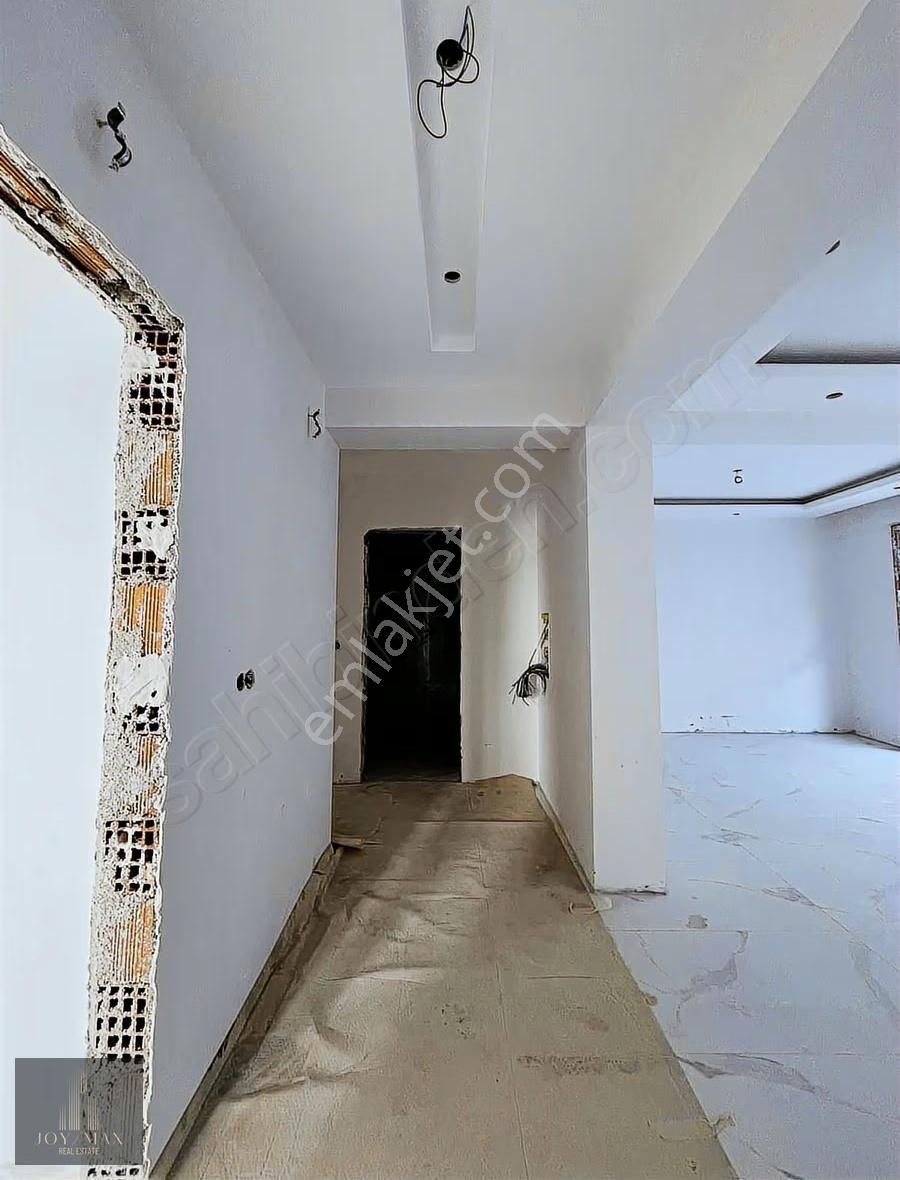 Delıktaş'ta İlk Ve Tek Havuzlu Otoparklı Satılık Lüx Daıre - Görsel 20