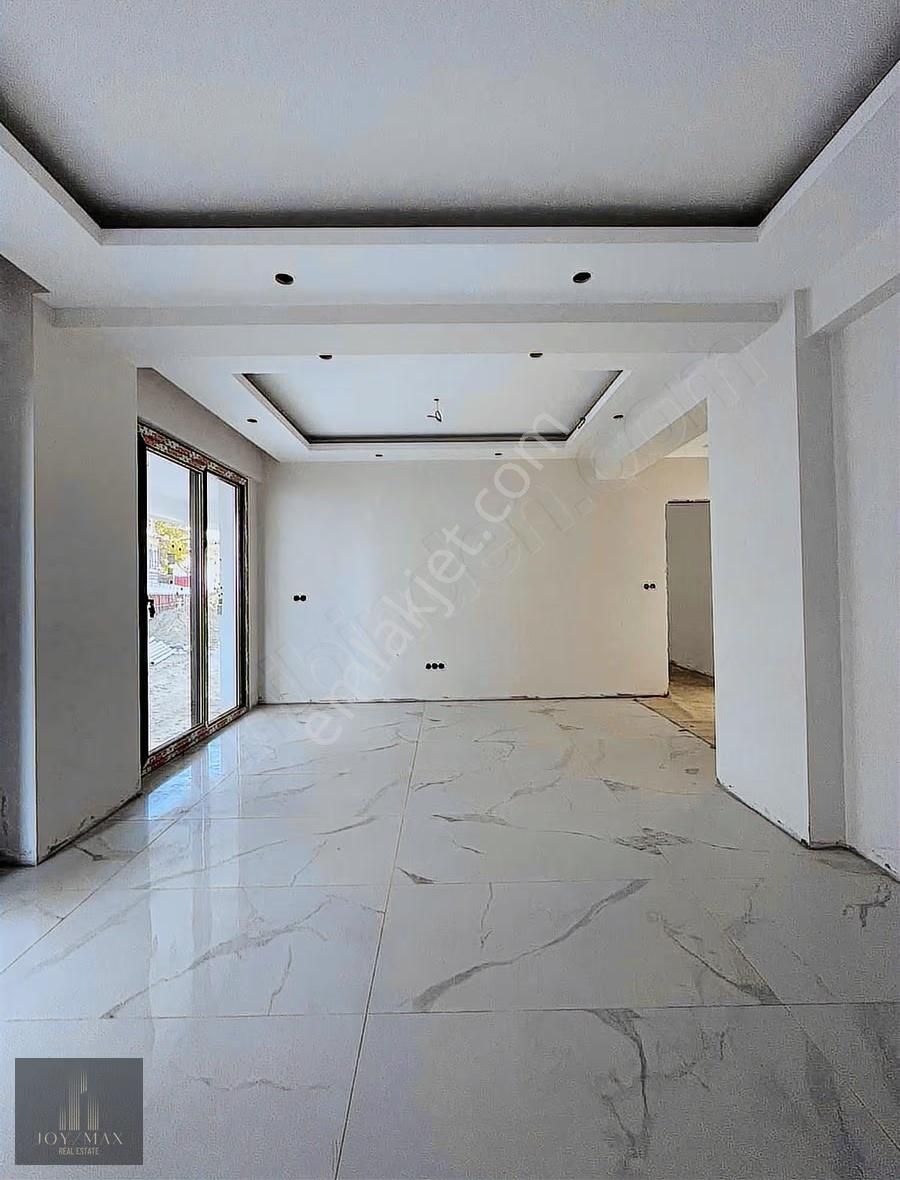 Delıktaş'ta İlk Ve Tek Havuzlu Otoparklı Satılık Lüx Daıre - Görsel 4