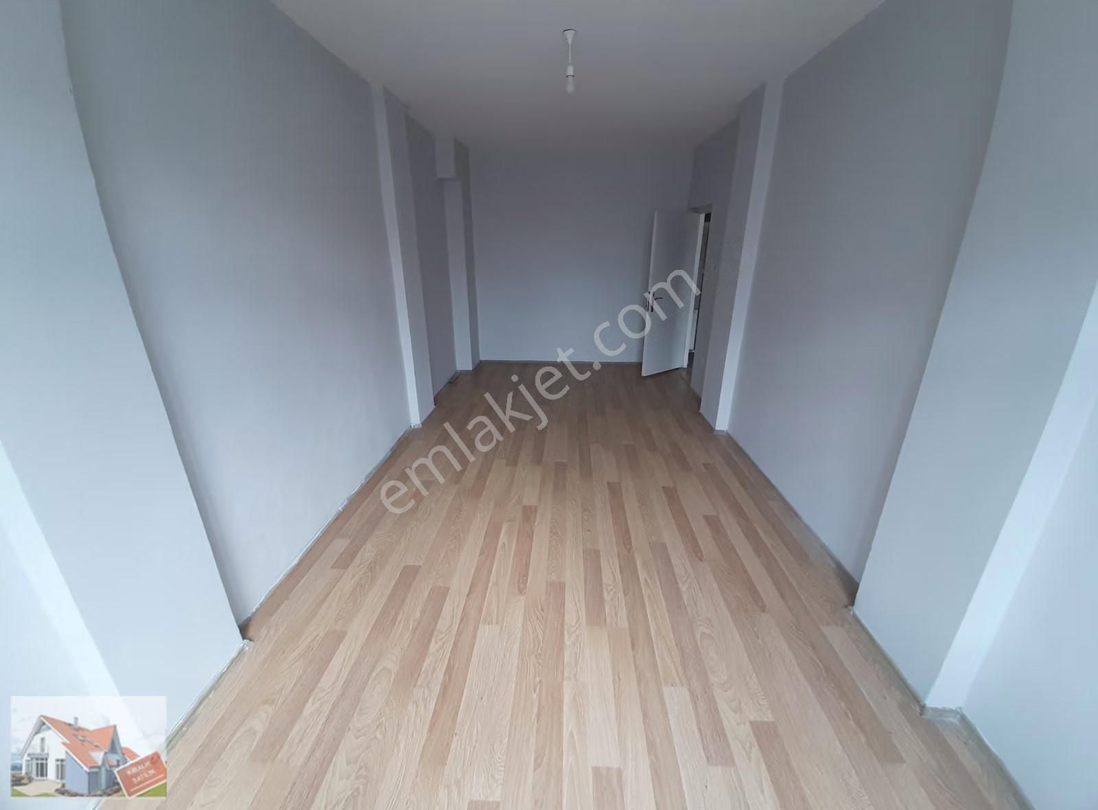 Altınşehir Metro Yanında 3+1 Kiralık Ofis (boyası Yapıldı Temiz) - Görsel 12