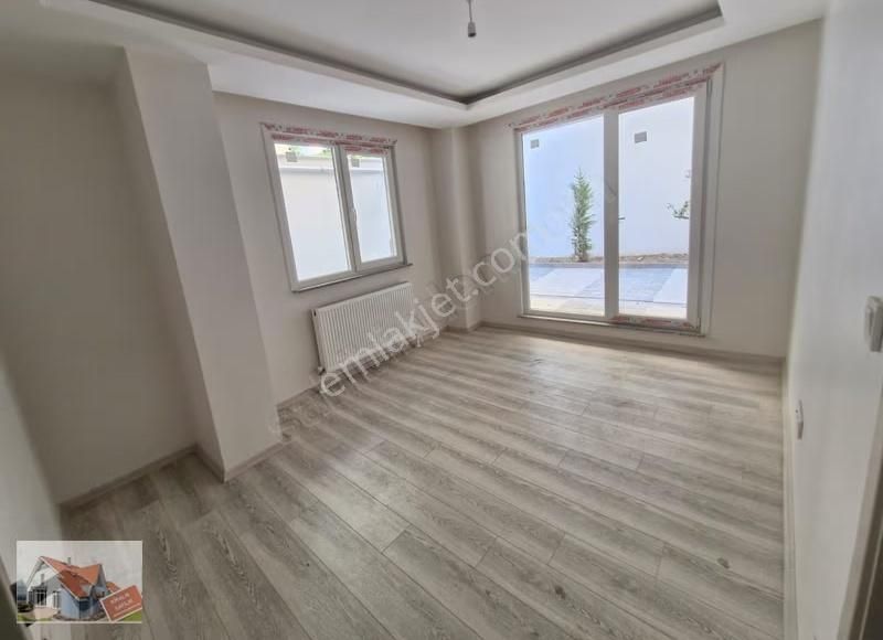 Metroya Yakın Yatırımlık Ayrı Mutfaklı Satılık 1+1 Daire - Görsel 19