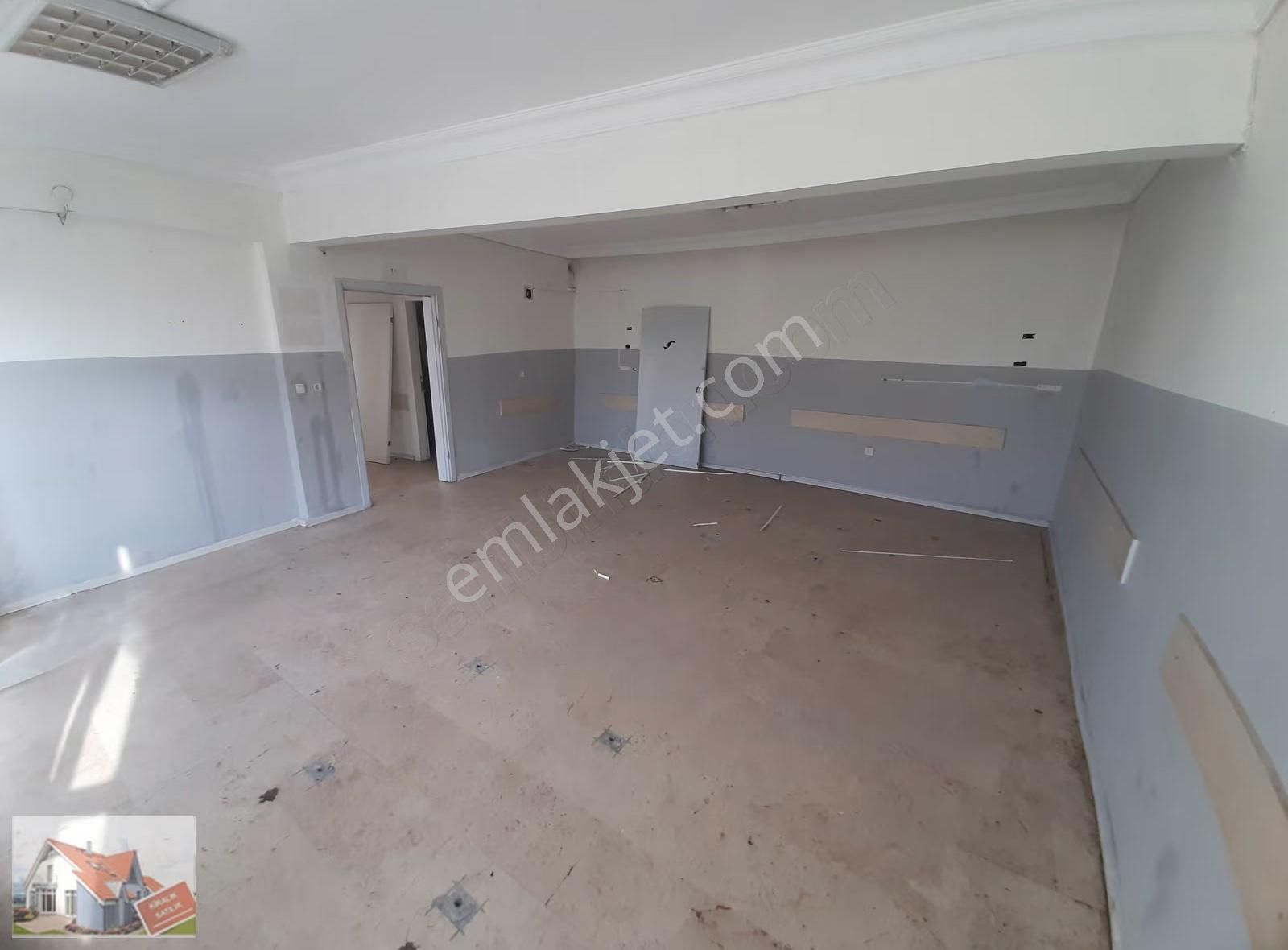 Metro Yakını Tabela Değeri Yüksek Fırsat Ofis Katı - Görsel 11