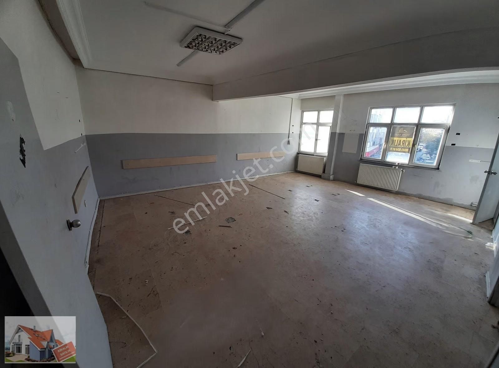 Metro Yakını Tabela Değeri Yüksek Fırsat Ofis Katı - Görsel 18