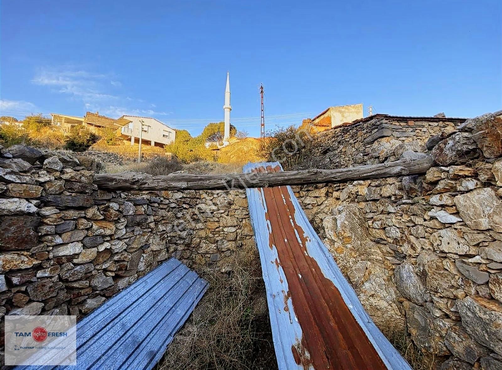 Karaburun Yayla Satılık Kargir Ev Ve Arsası - Görsel 35