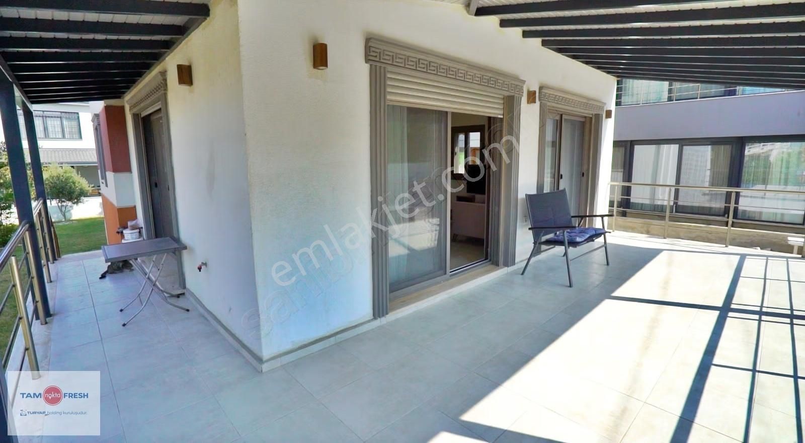 Urla İçmelerde Denize Yakın Tam Müstakil Villa... - Görsel 25